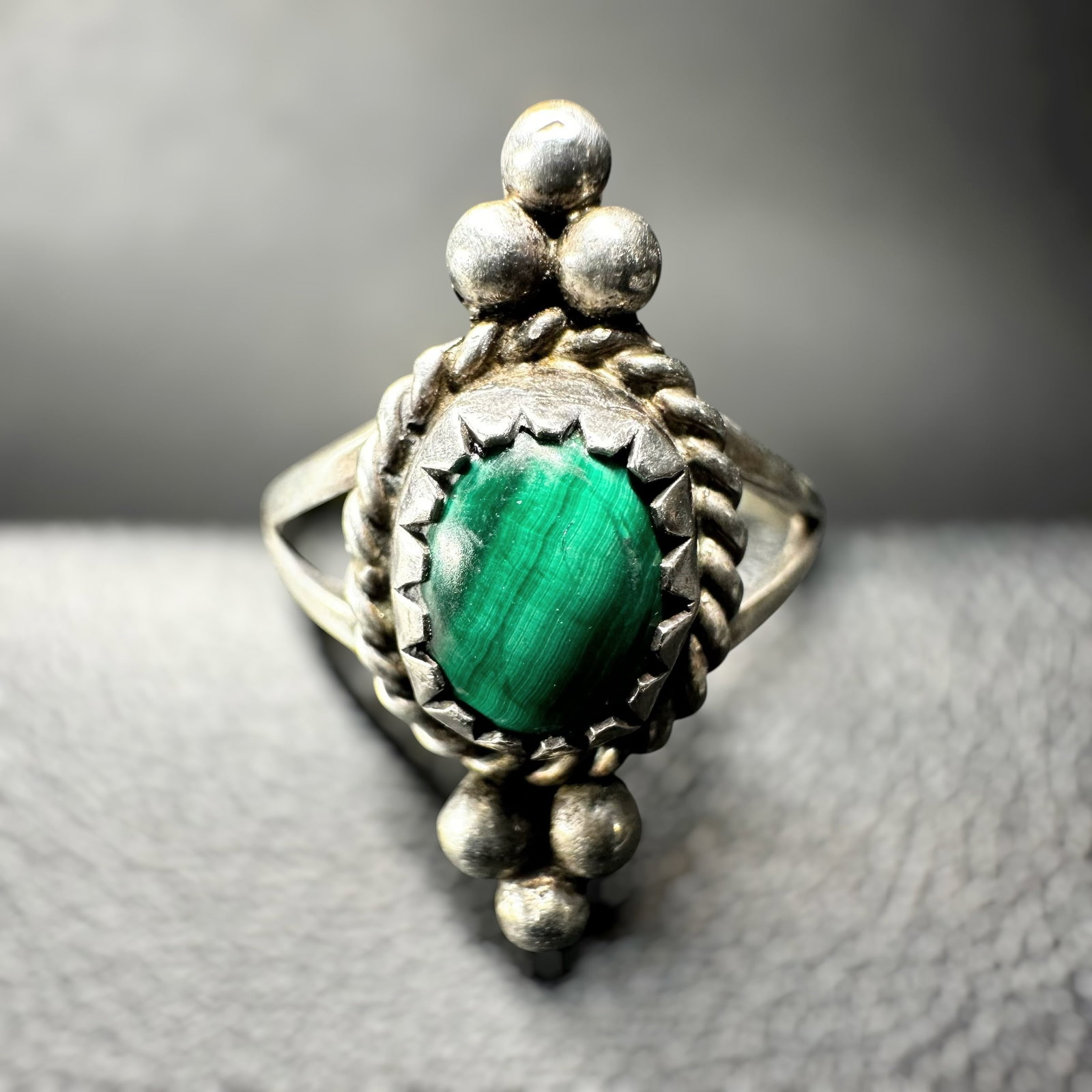Sz5/2g Vintage Native American Sterling Silver Malachite Ring (1 of 7)
