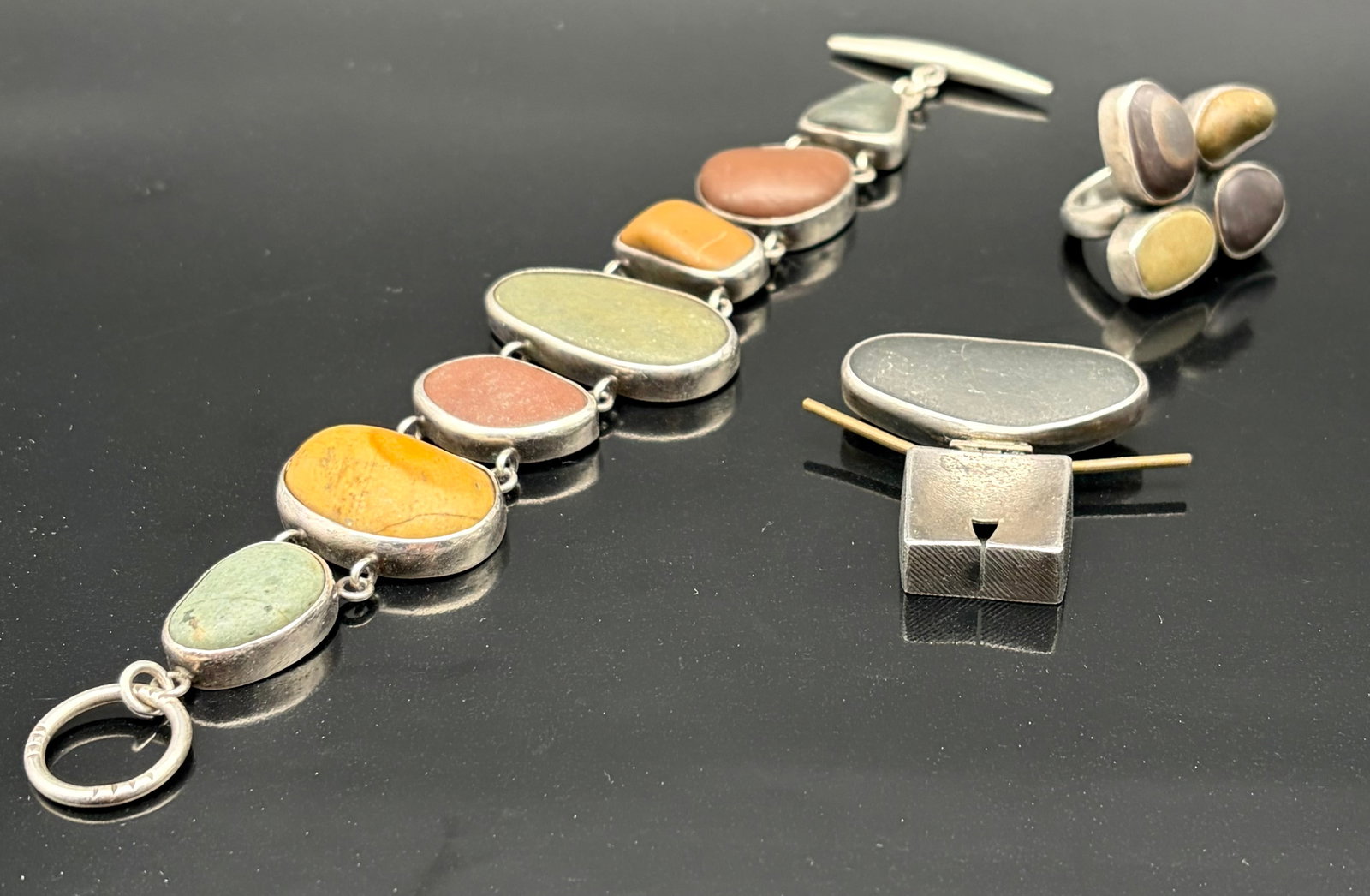 Vintage Sterling Silver Multistone Bracelet, Ring & Two Brooches – Artisan Modernist Set (1 of 12)
