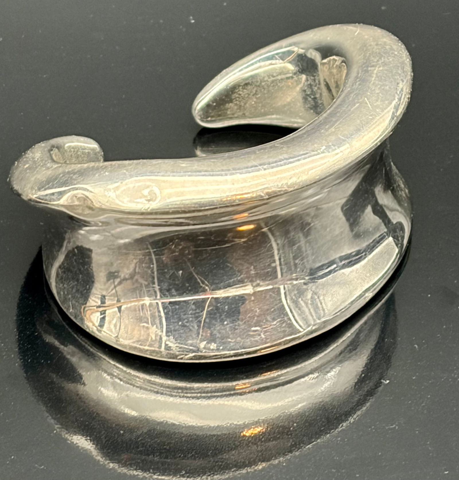 Vintage Clear Lucite Cuff Bracelet – Sculptural Mid-Century Modern Bangle (1 of 5)