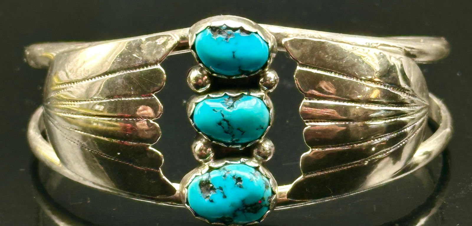 Vintage Navajo Sterling Silver Triple Turquoise Cuff Bracelet – 21g (1 of 7)