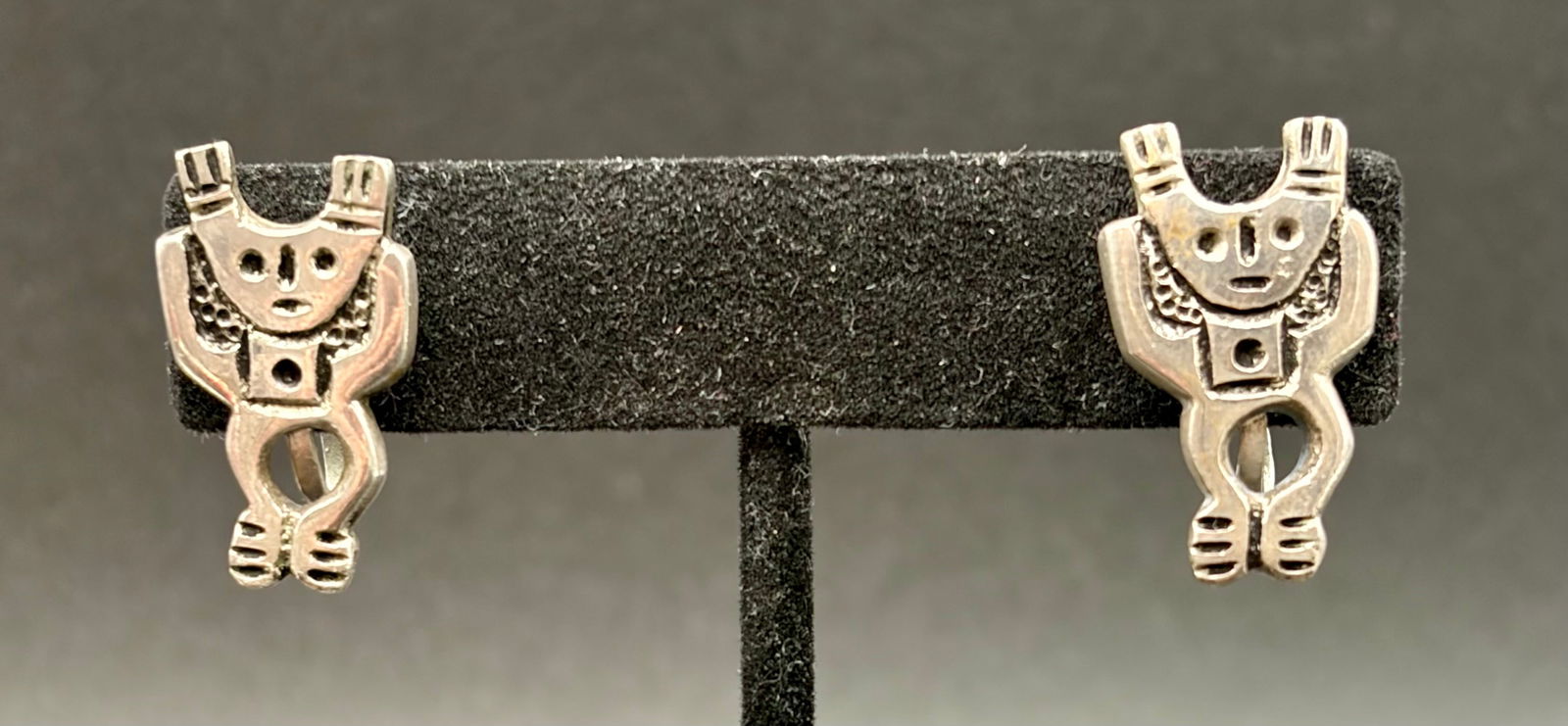 Vintage Sterling Silver Kokopelli Figure Stud Earrings – Southwestern Folk Art (1 of 6)