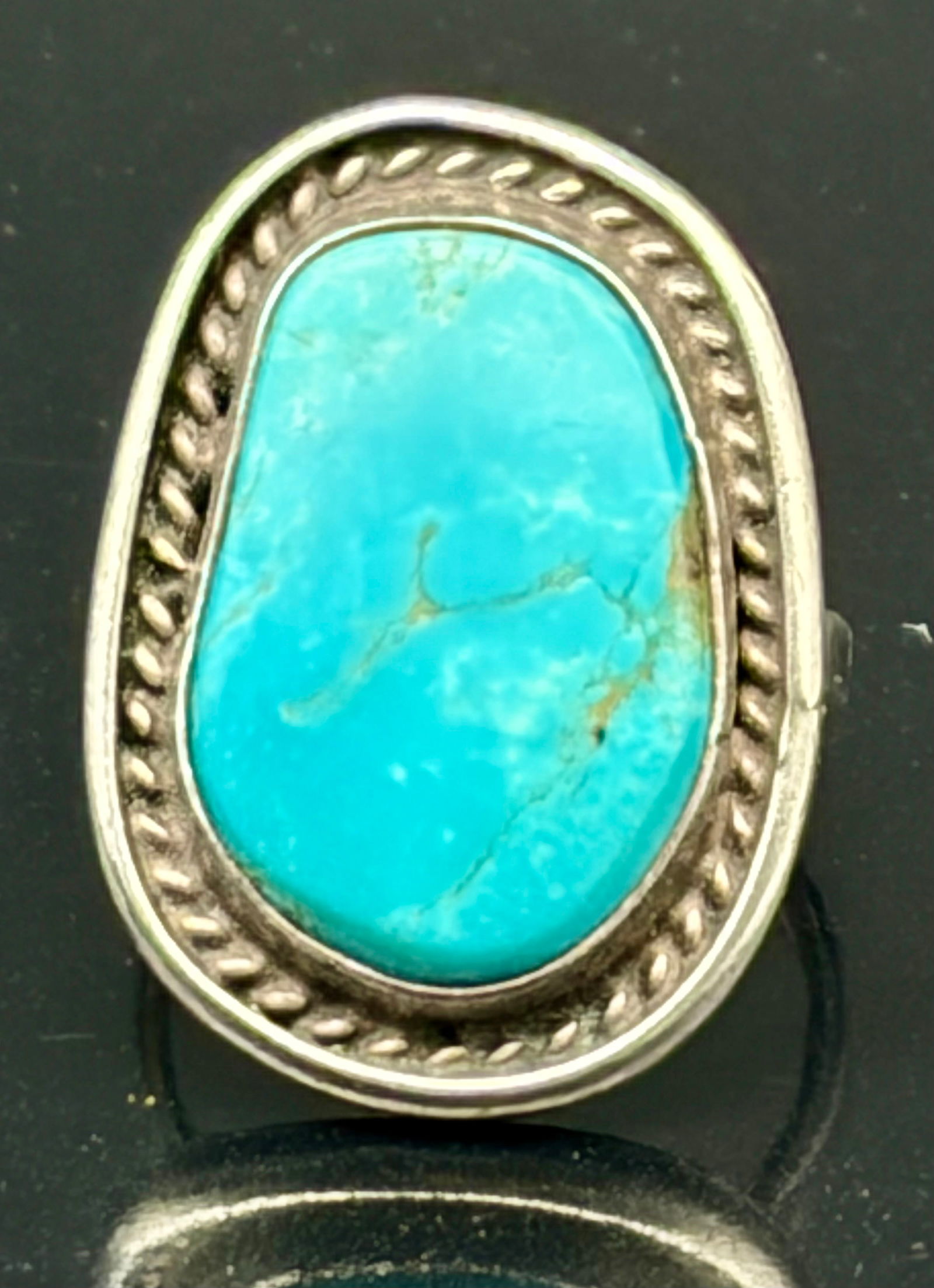 Vintage Southwestern Sterling Silver Oval Turquoise Ring – Rope Bezel (1 of 5)