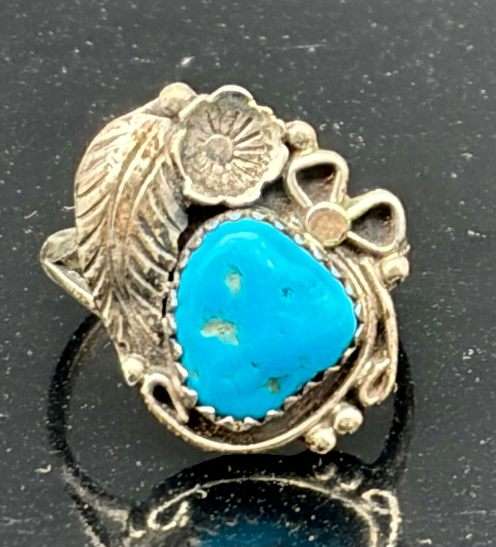 Vintage Southwestern Sterling Silver Turquoise Ring – Leaf, Flower & Bow Motif (1 of 5)