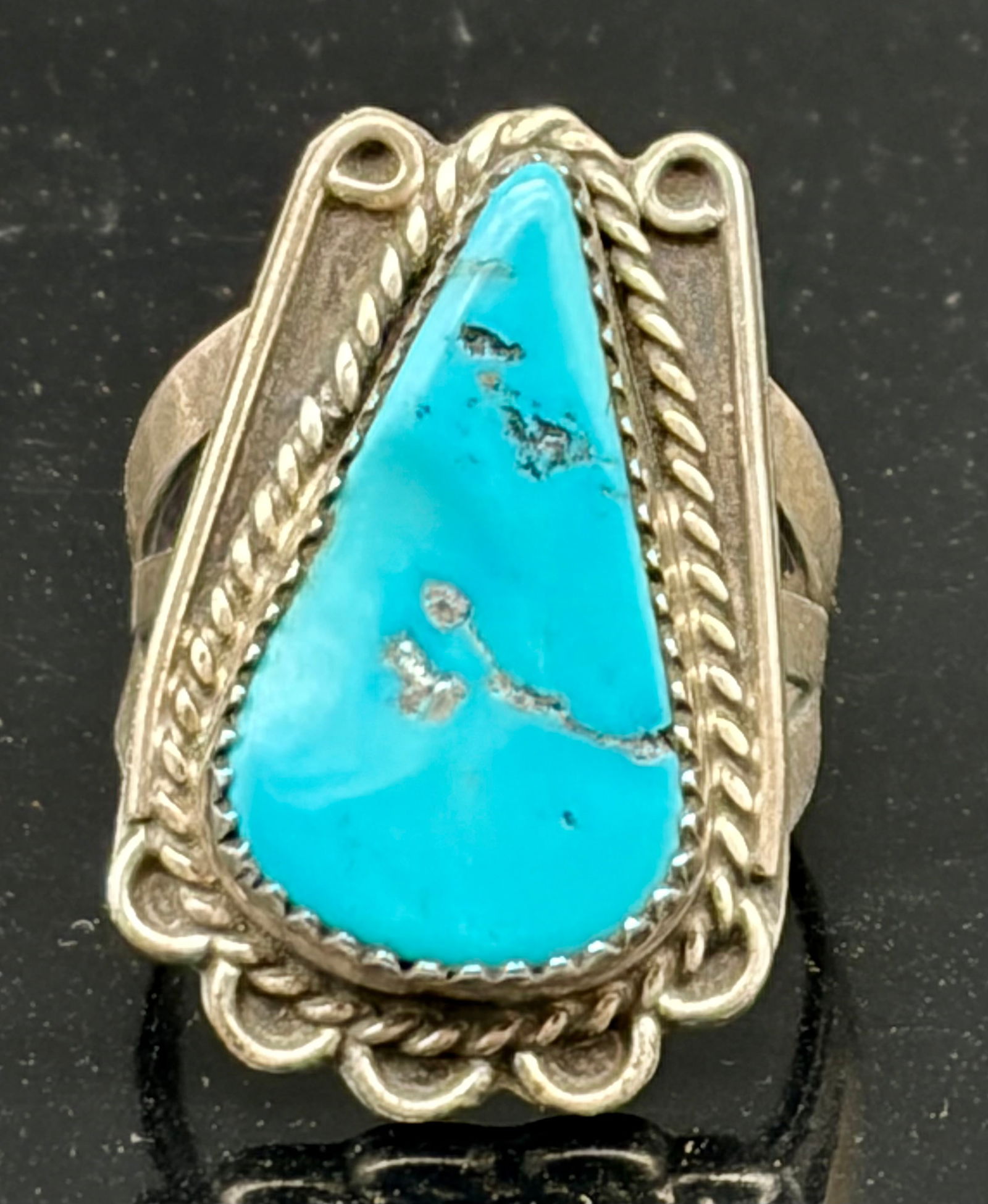 Vintage Southwestern Sterling Silver Teardrop Turquoise Ring – Rope & Scroll Frame (1 of 5)