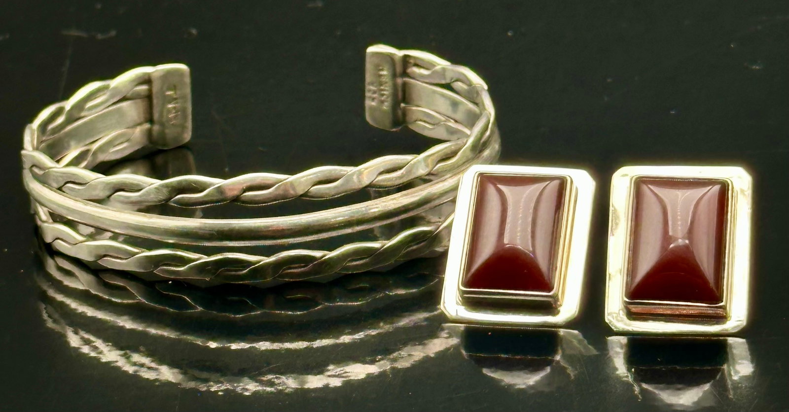 Vintage Mexican Sterling Silver Red Agate Cuff Bracelet & Earrings Set. 38g (1 of 12)