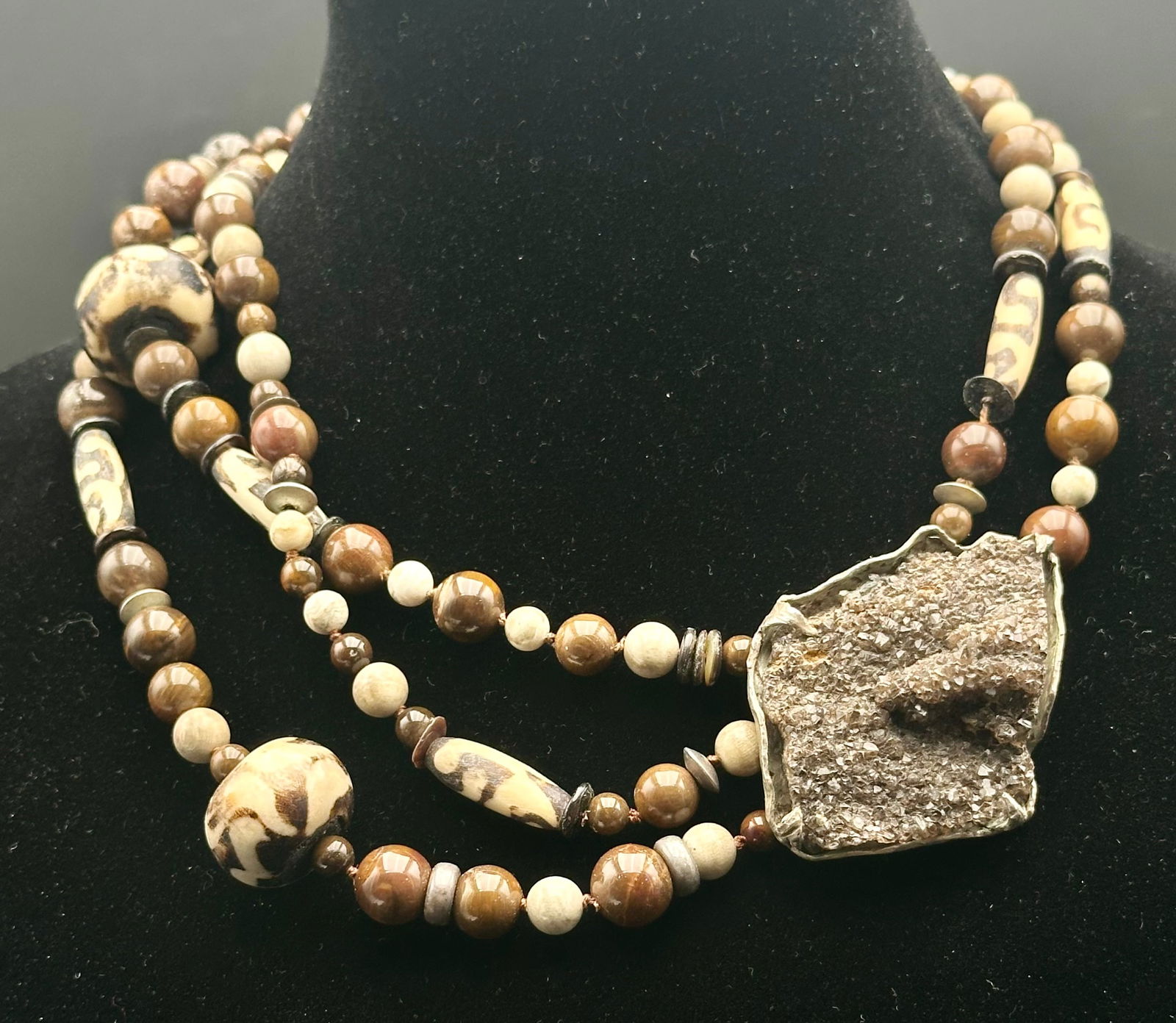 Vintage Beaded Necklace w Druzy Stone Pendant (1 of 12)