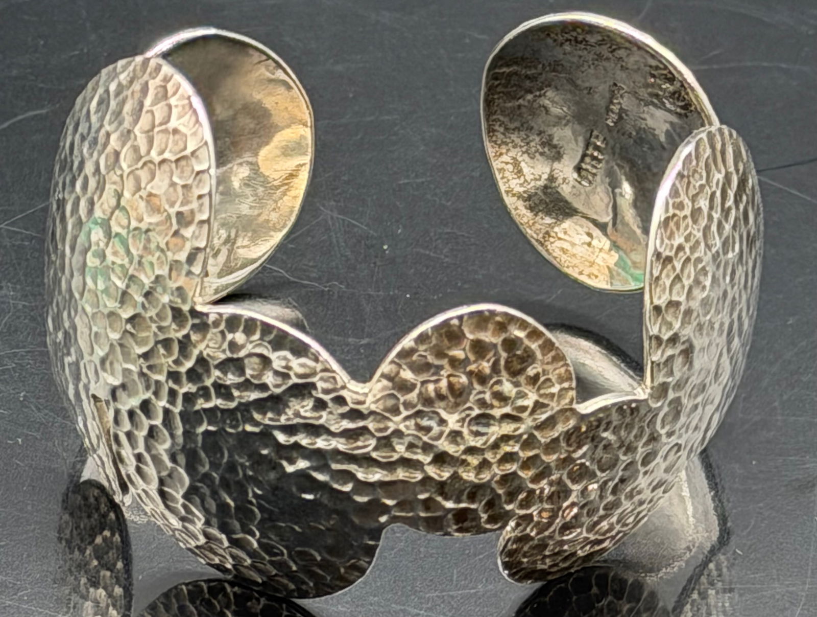 Vintage Mexican Sterling Silver Hammered Wide Cuff Bracelet 46g (1 of 7)