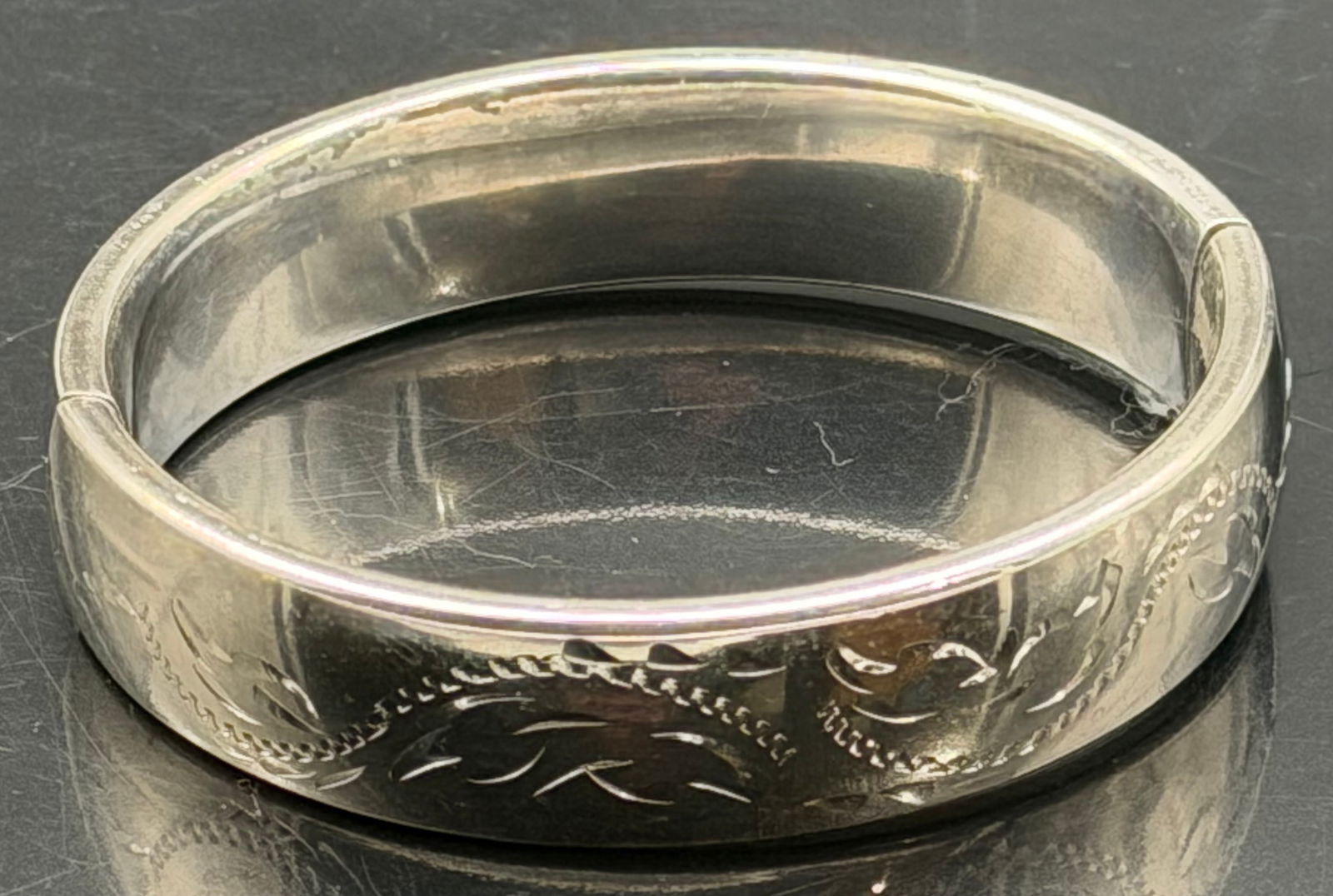 Vintage Sterling Silver Cuff Bracelet – Floral Design – 31g (1 of 5)