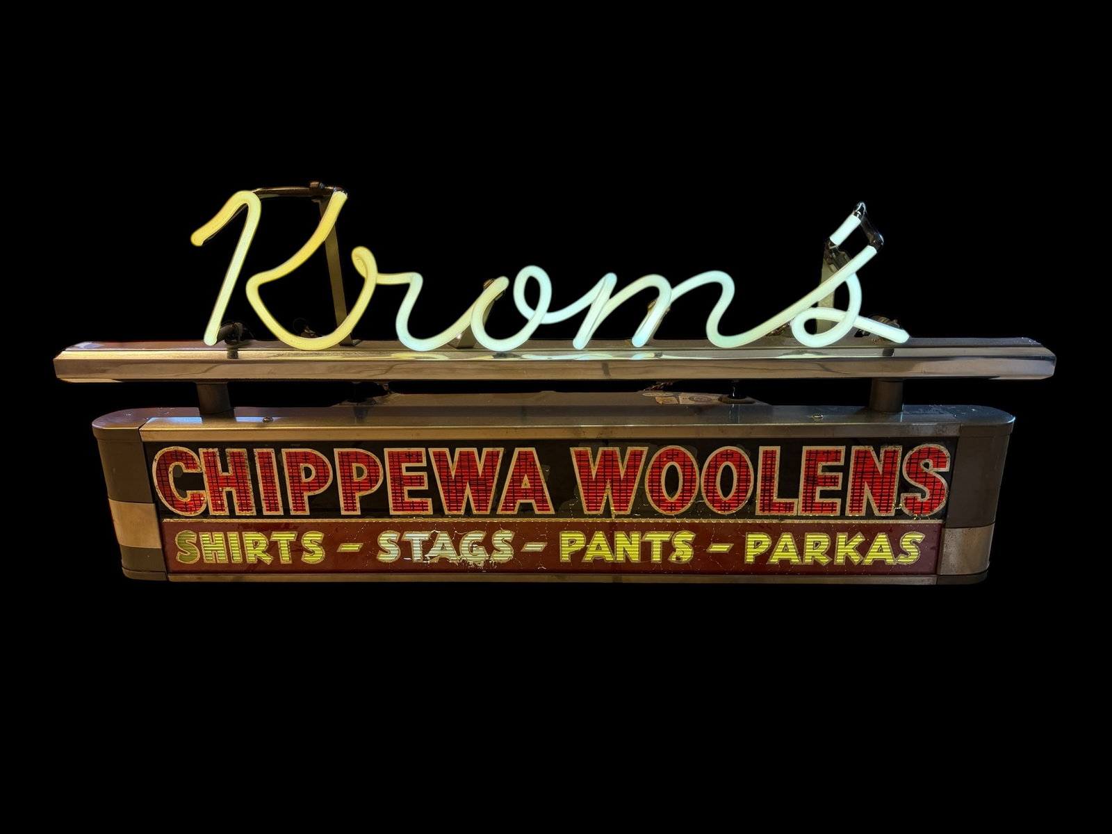 Vintage Krom’s Chippewa Woolens Shirts Stags Pants Parkas Lighted Neon Sign Wisconsin Michigan (1 of 10)