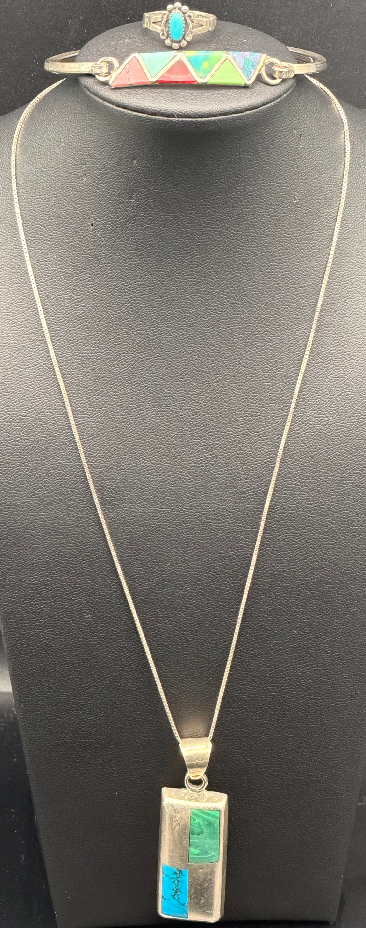 Sterling Silver Malachite & Turquoise Necklace & Bracelet and ring -31g: Vintage sterling silver (925) jewelry set including bracelet, ring, and necklace.Features colorful Southwestern-style geometric inlay with turquoise and multicolor stones.