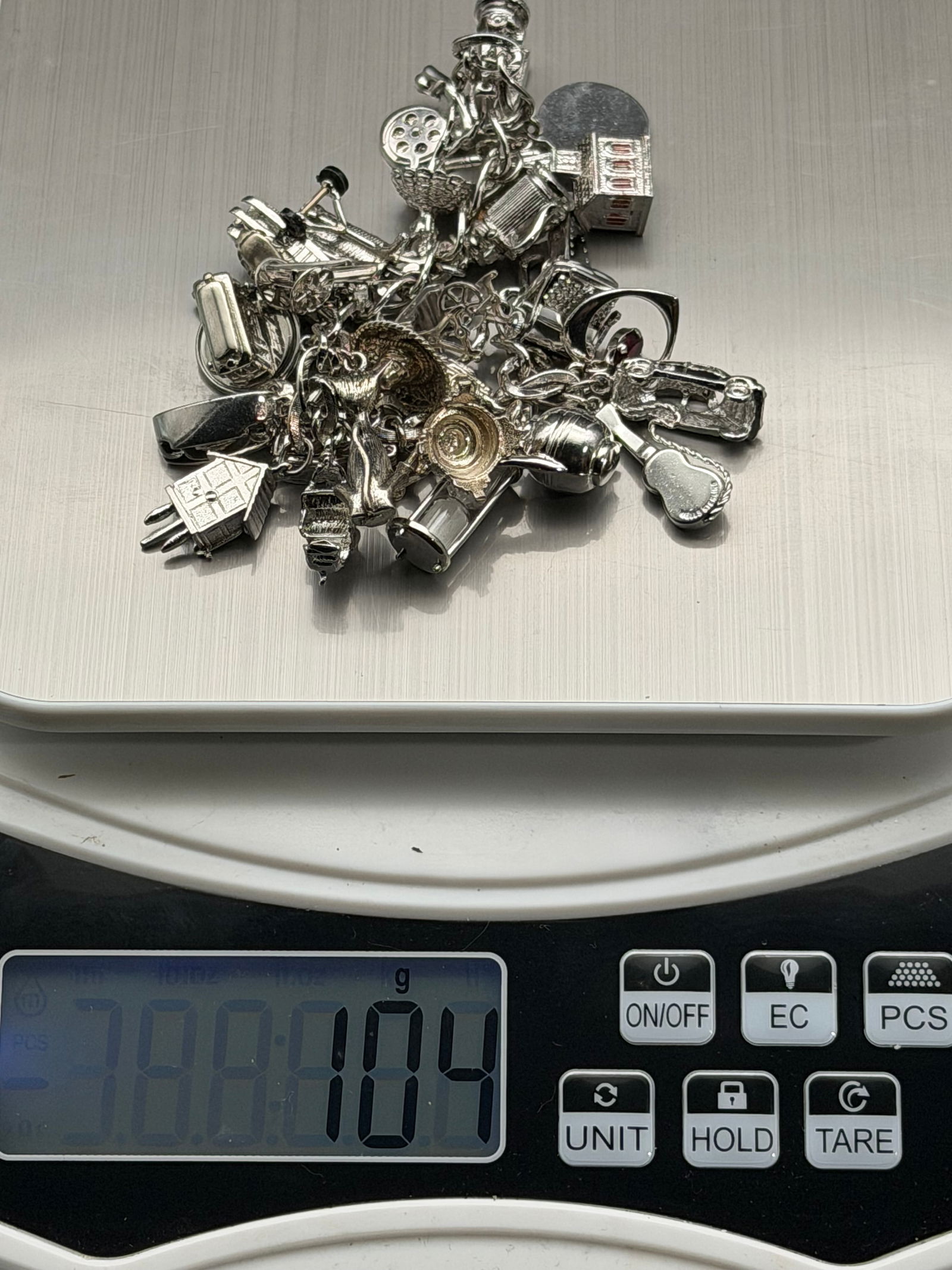 Vintage Sterling Silver Heavy Charm Bracelet 104g - 8