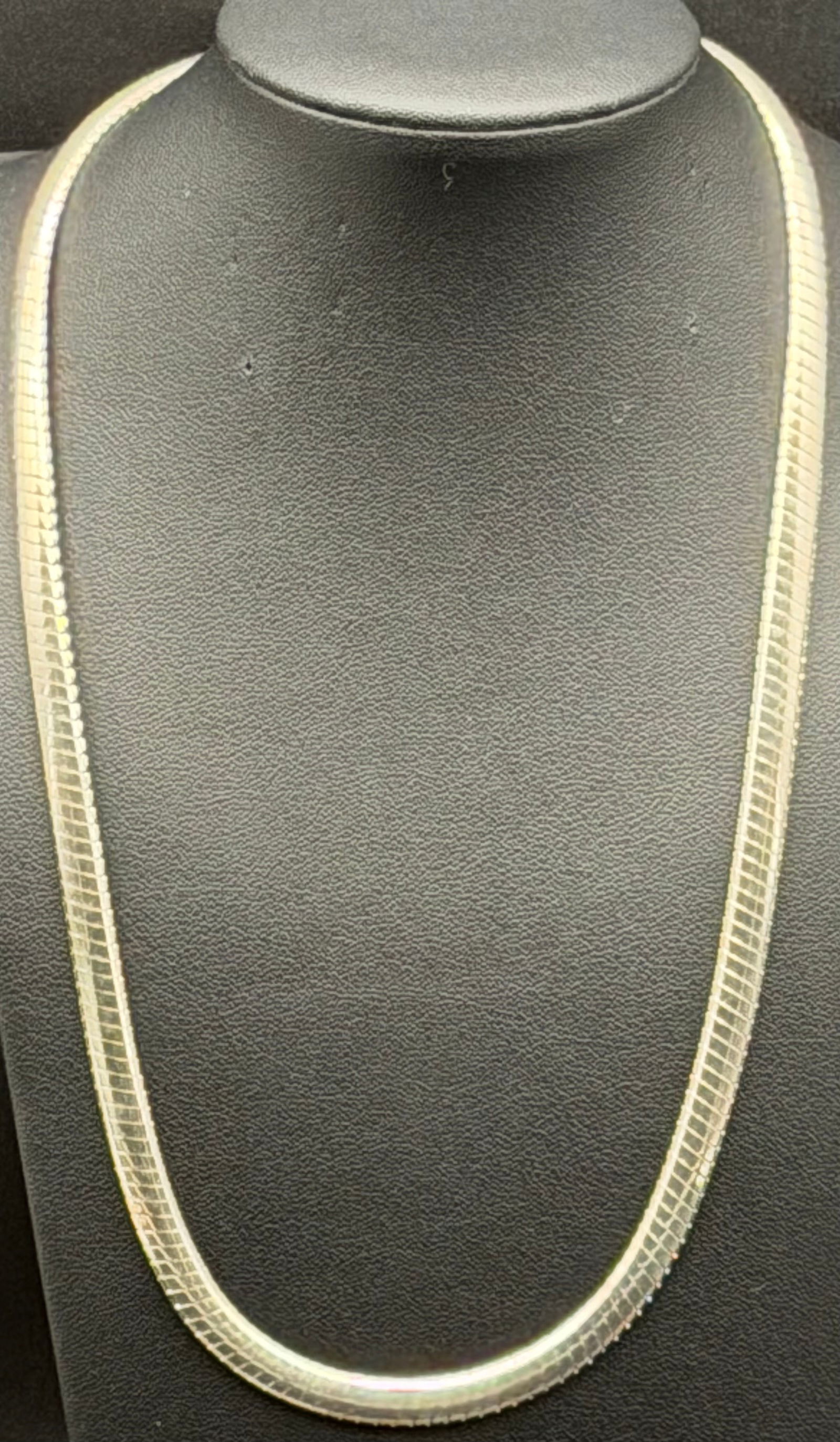 Italy 925 Sterling Snake Chain 33g (1 of 5)