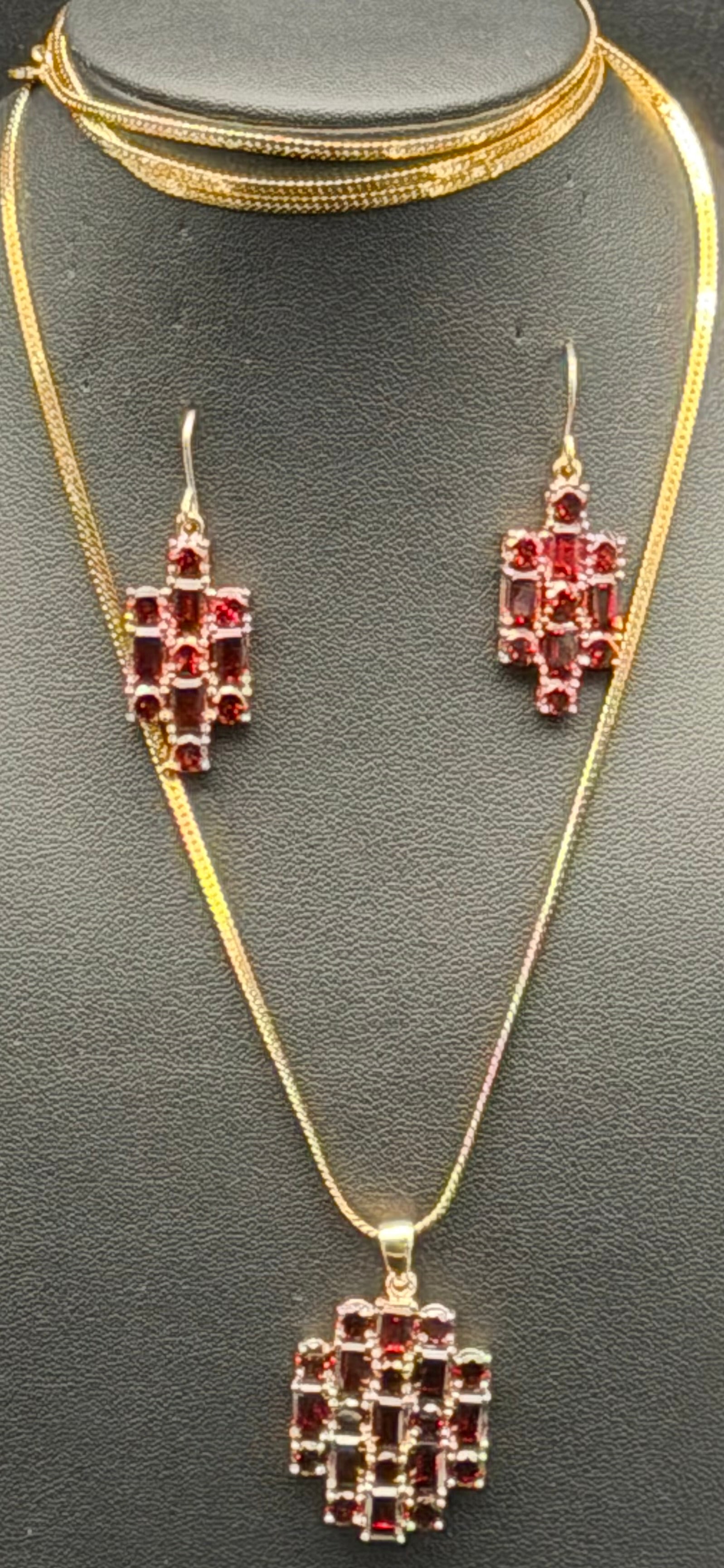 Vintage Sterling Silver Garnet Cluster Necklace & Earrings Set – 21g (1 of 9)