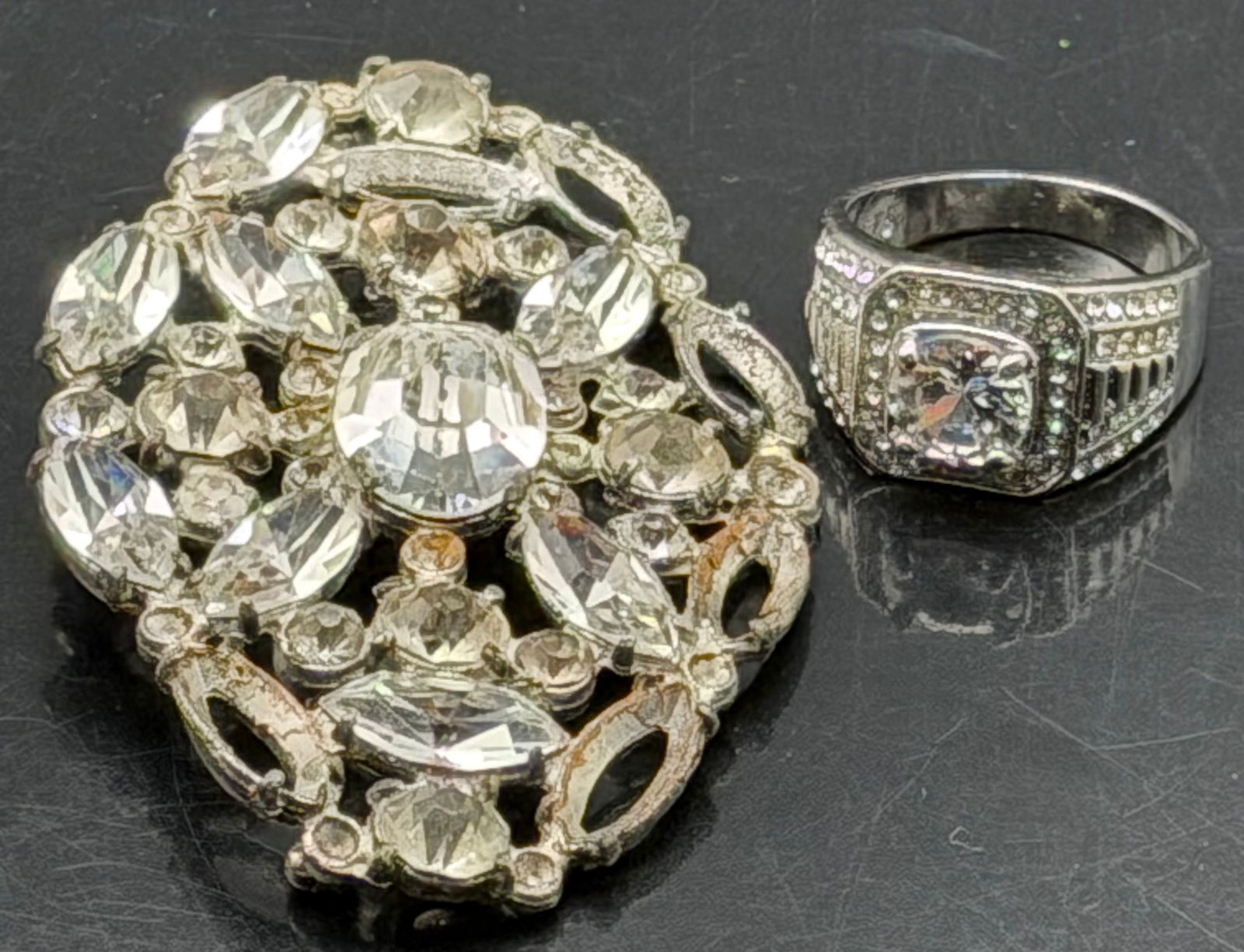 Vintage Silver Rhinestone Brooch & silver Ring Lot 42g (1 of 9)