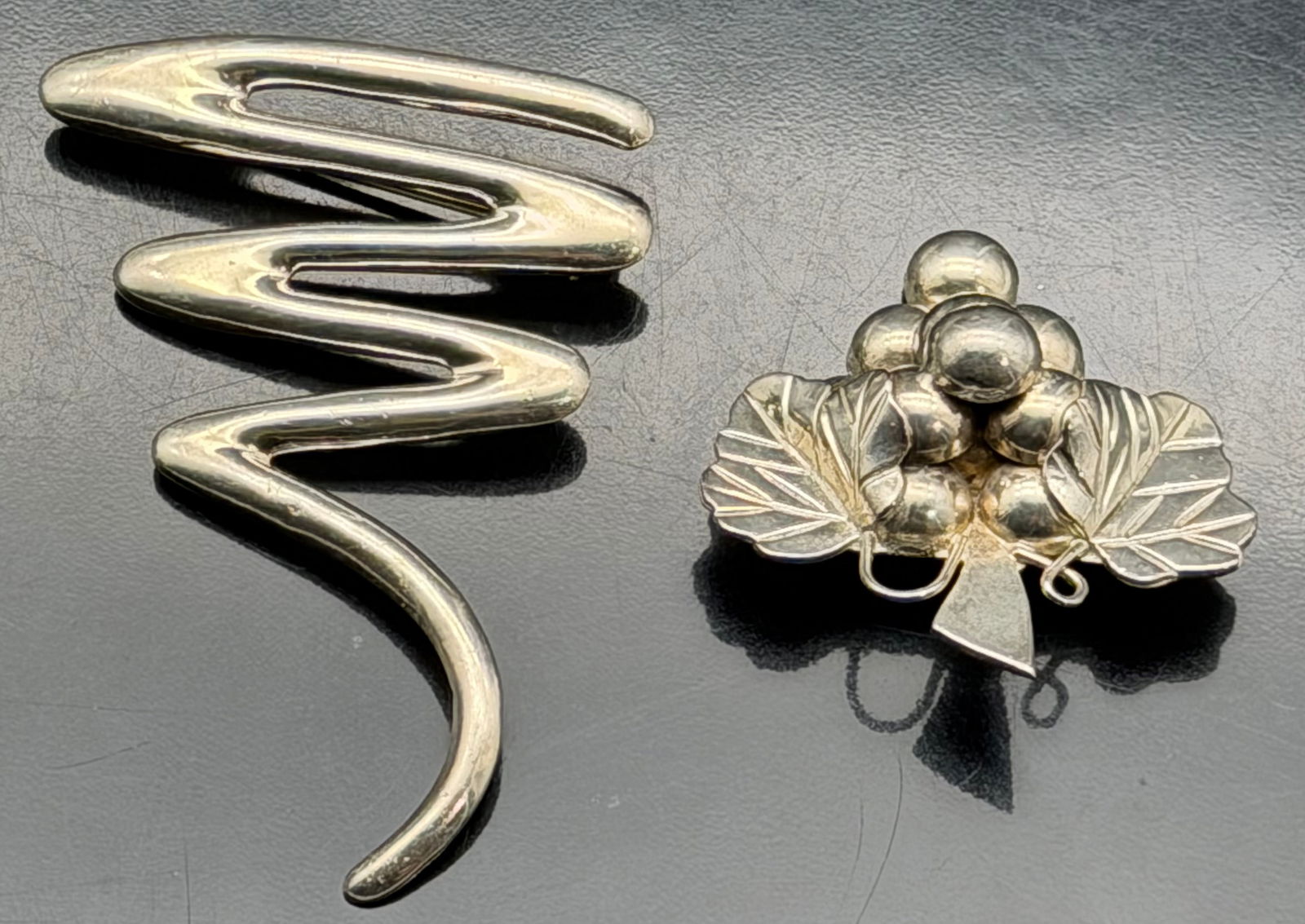 Vintage Sterling Silver Brooch Lot – Modernist & Mexico Grape – 18g (1 of 8)