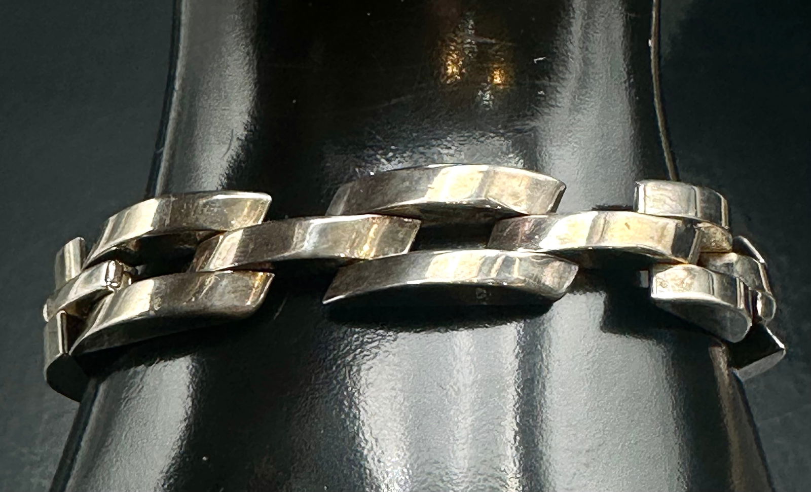 Vintage Taxco Mexico Sterling Silver Modernist Panel Bracelet 50g: Vintage Taxco, Mexico sterling silver bracelet featuring sculptural modernist panel links. Marked sterling and 925 with partial workshop stamp. Classic mid-century artisan design with strong wearable