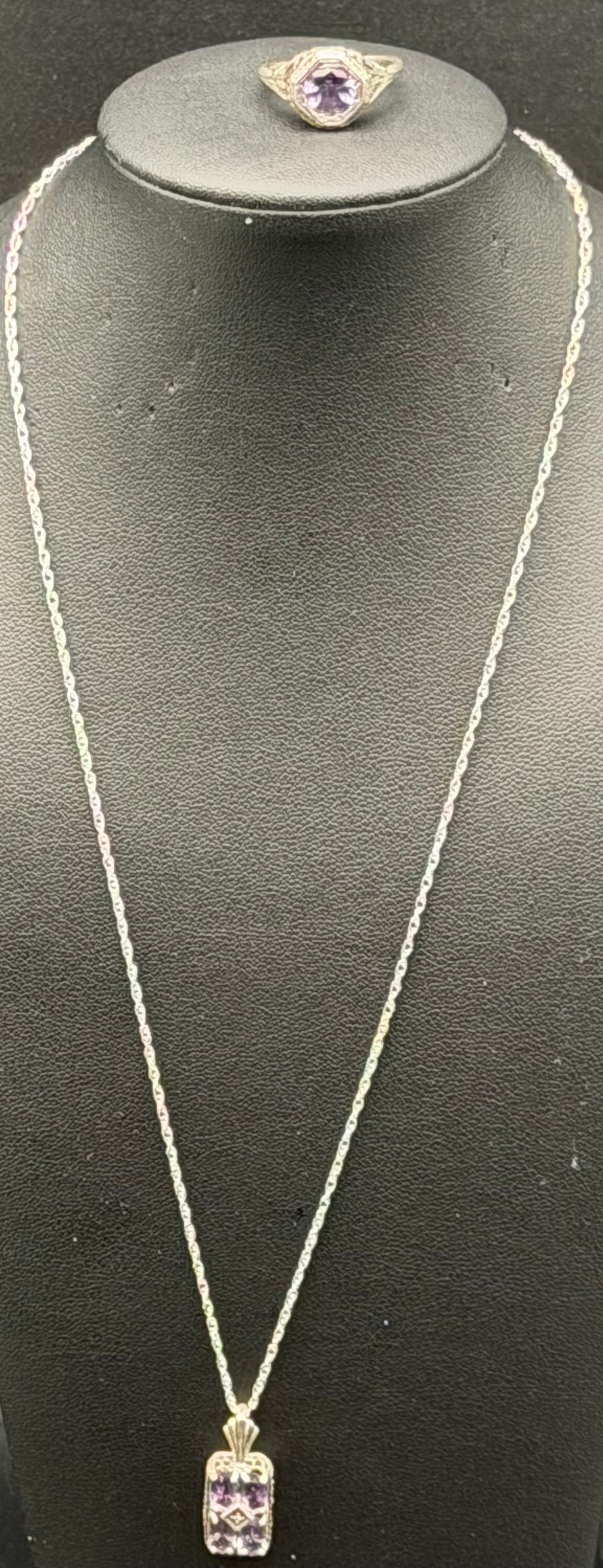 Vintage 925 Sterling Silver Purple Stone Pendant Necklace & Ring Set 7g: Delicate vintage sterling silver necklace and ring set featuring purple gemstone inlay. The pendant has a rectangular design with small purple stone chips (amethyst-style mosaic/inlay look) and a matc