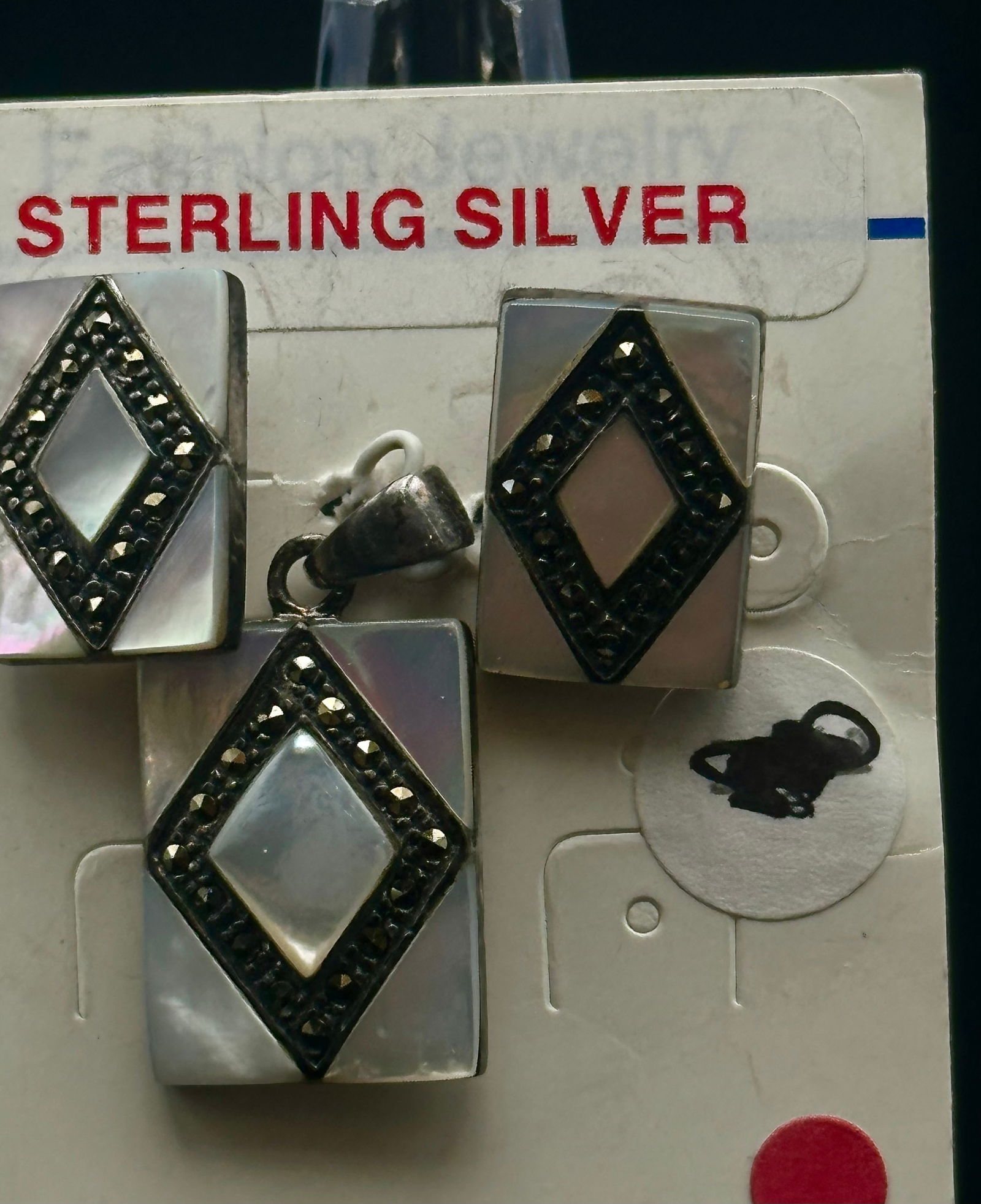 Sterling Silver Mother-of-Pearl & Marcasite Earrings Pendant Set, 9g: Elegant vintage sterling silver jewelry set featuring luminous mother-of-pearl panels accented with geometric diamond-shaped frames set with sparkling marcasite stones. The coordinated set includes a