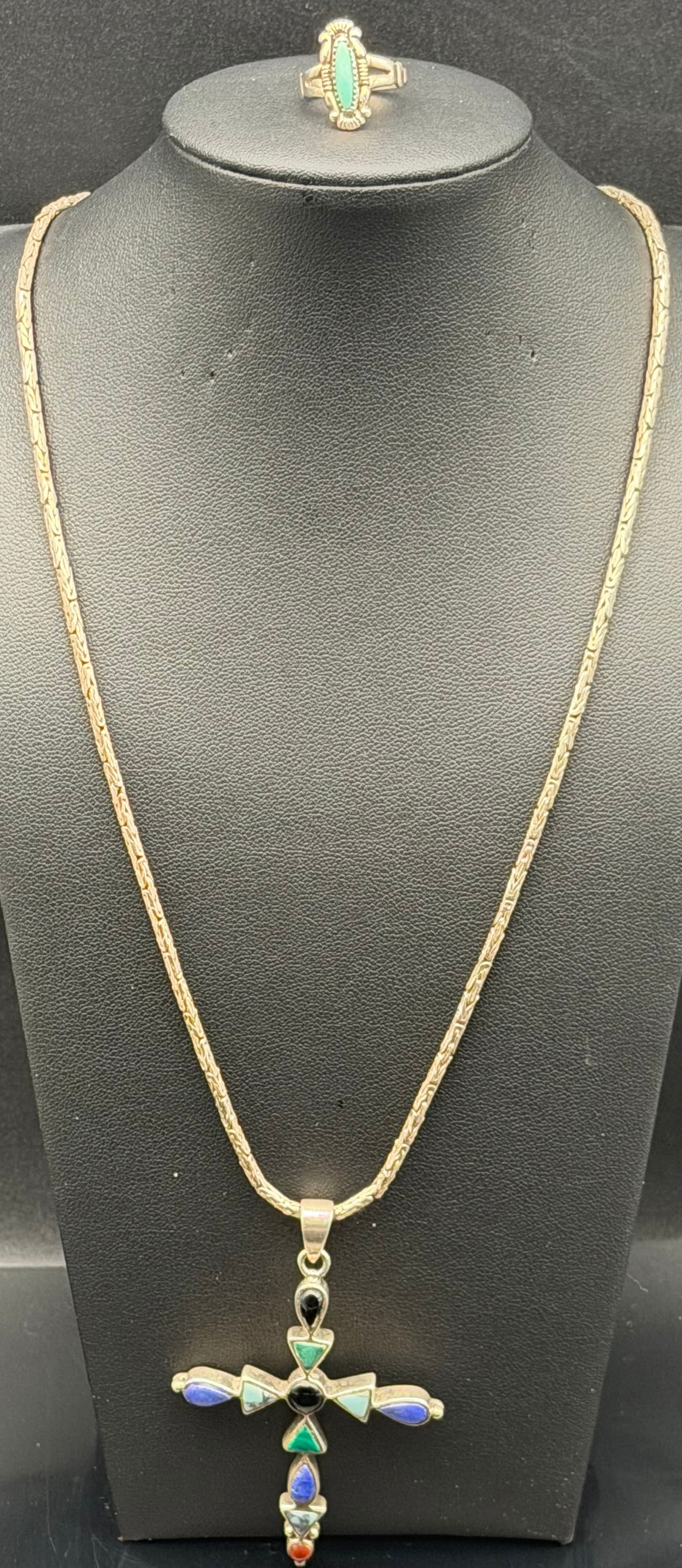 Southwestern/artisan Sterling Silver Multi-Stone Inlay Cross Pendant Necklace & Ring Set 29g: Beautiful sterling silver necklace with large multi-stone inlay cross pendant and matching ring. Marked sterling with maker’s symbol. Cross features colorful inlay stones in a Southwestern/artisan s