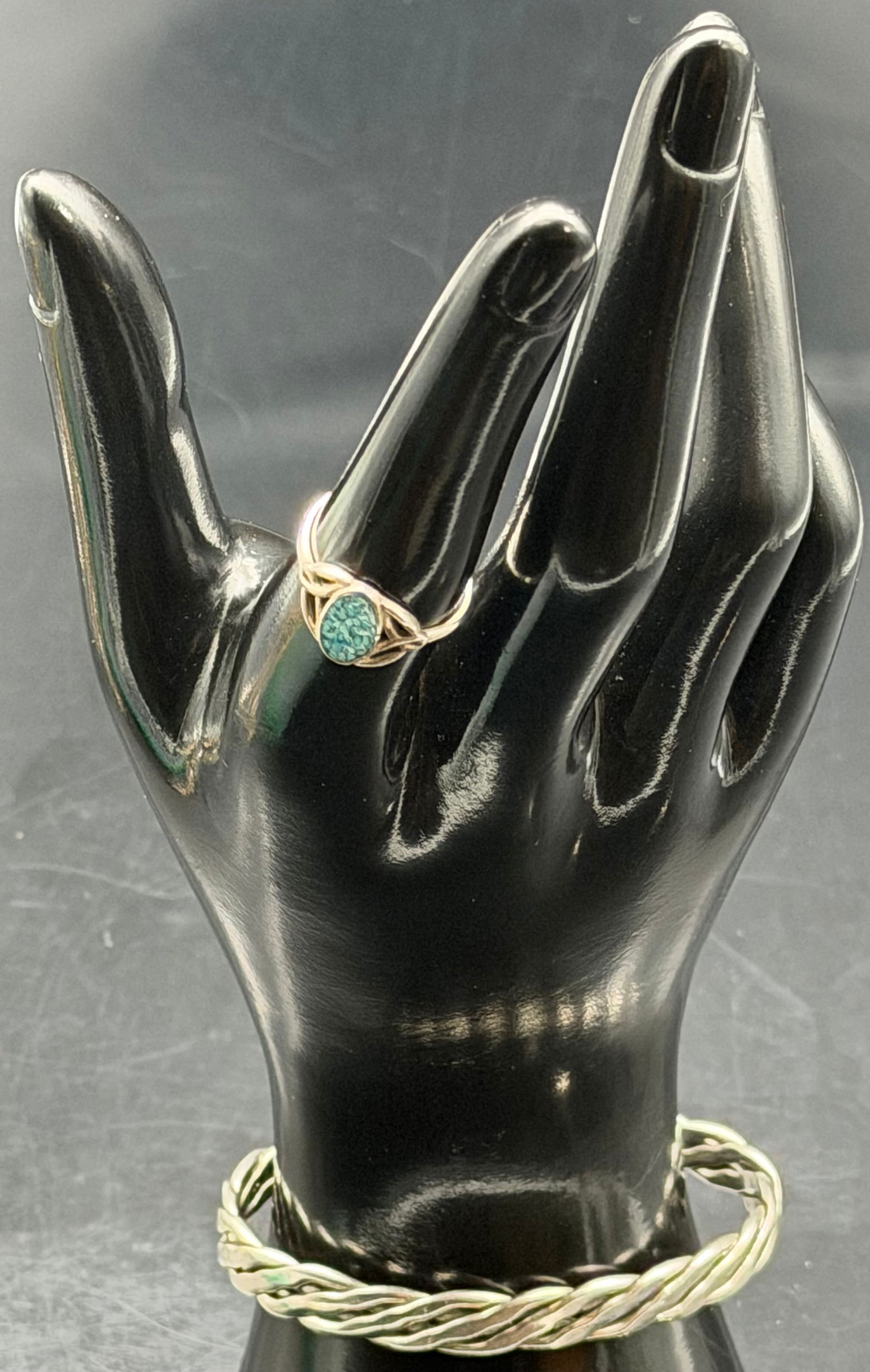 Mexico 925 Sterling Silver Rope Bracelet & Turquoise Ring Set 22g: Matching vintage sterling silver jewelry set including a twisted rope bracelet and turquoise-color stone ring.