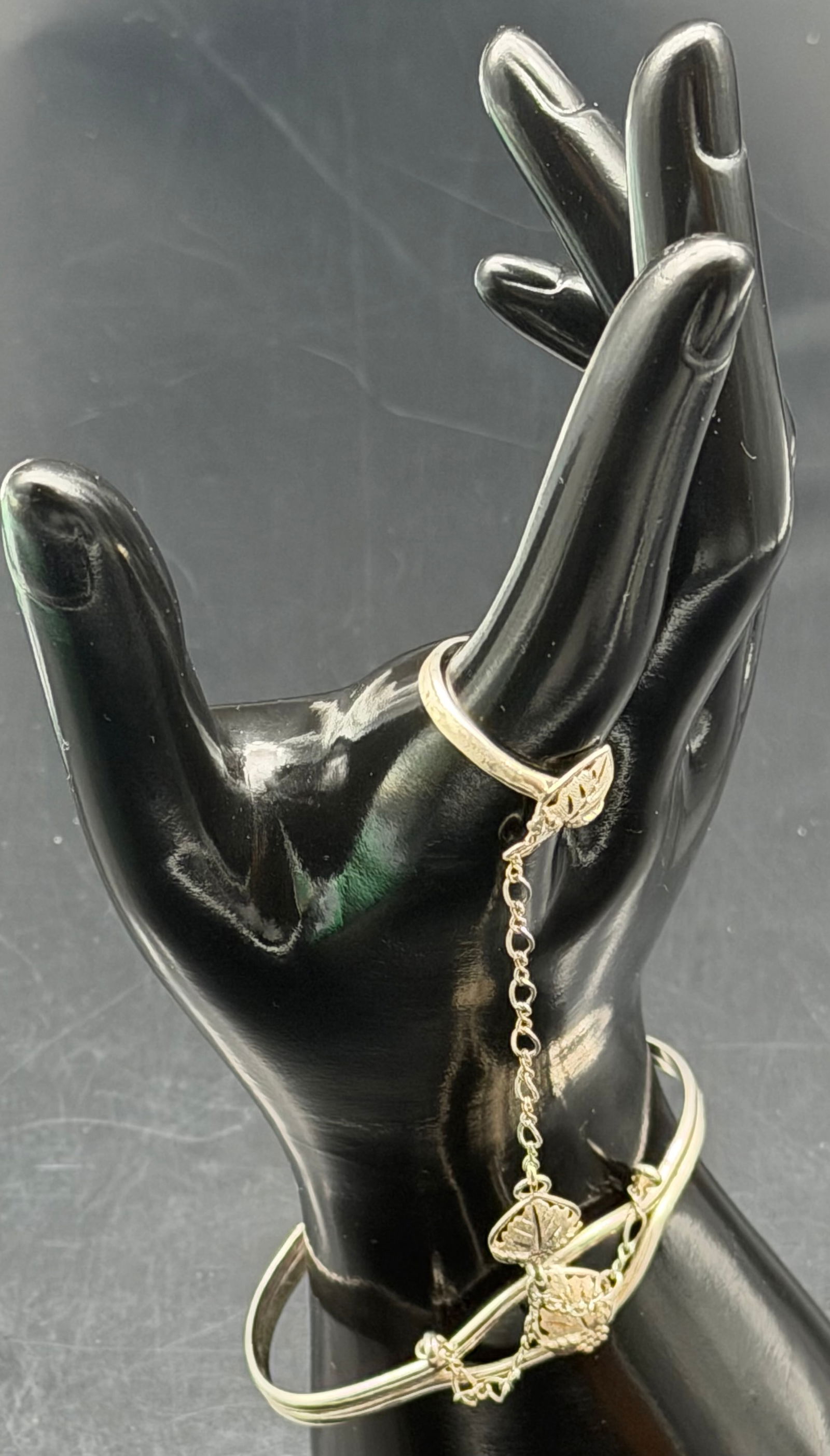 Sterling Silver Hand Chain Bracelet Ring Butterfly Design 15g (1 of 11)