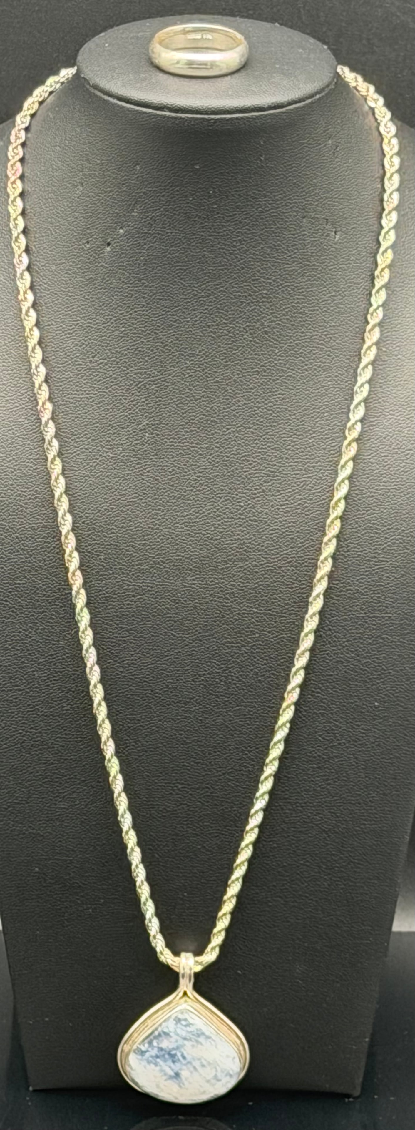 Sterling Silver 925 Gold Vermeil Necklace & Ring Set Rope Chain Teardrop Stone Pendant 30g: Beautiful vintage sterling silver jewelry set including a rope-style chain necklace with teardrop bezel-set stone pendant and matching ring.