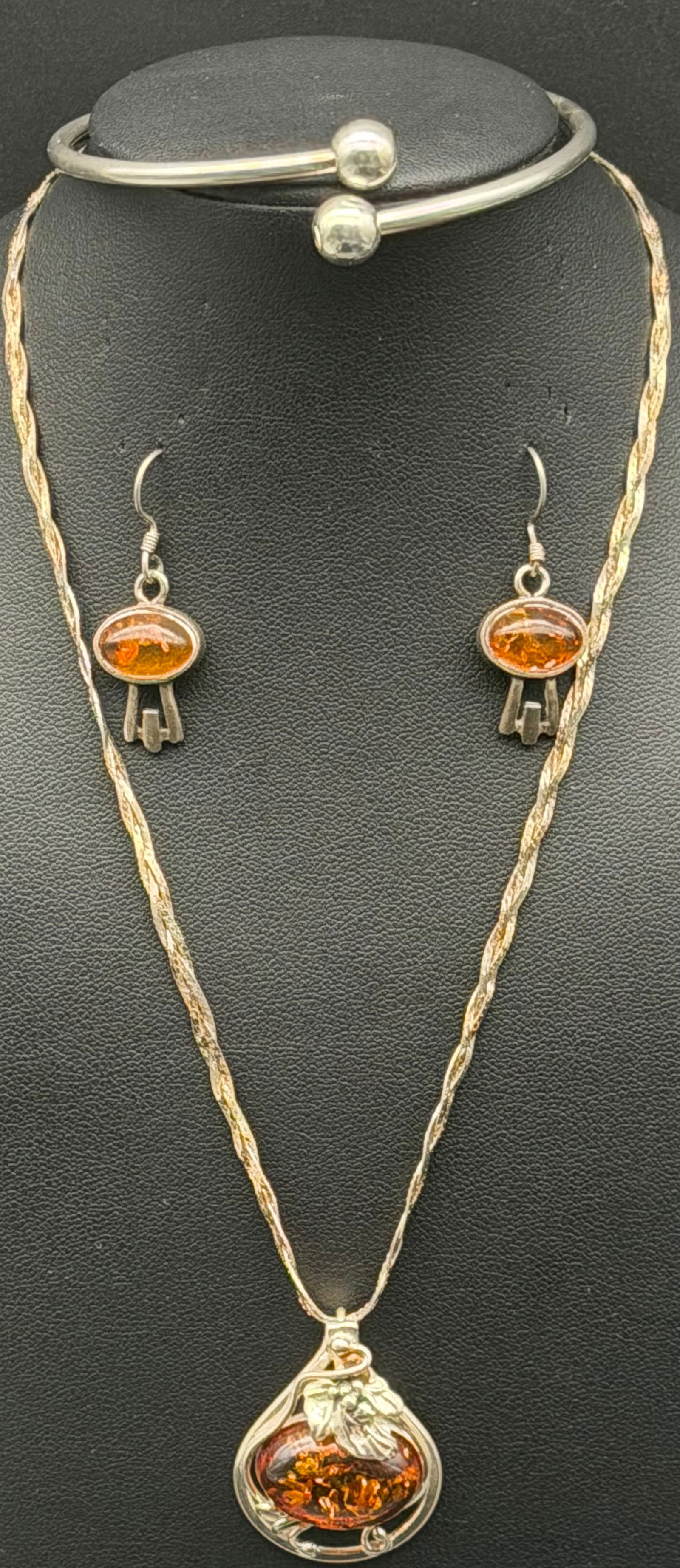 Sterling Silver 925 Amber Jewelry Set Necklace Pendant Earrings Bracelet 27g Vintage Style (1 of 13)