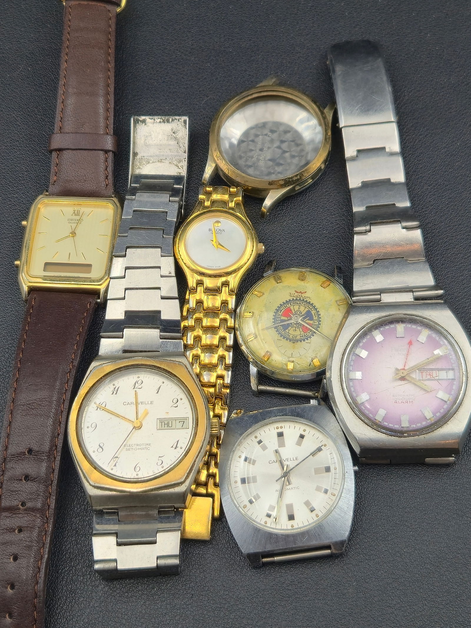 Lot of 6 Vintage Wristwatches Bulova Caravelle Waltham Seiko Untested Plus Chronograph Case (1 of 15)