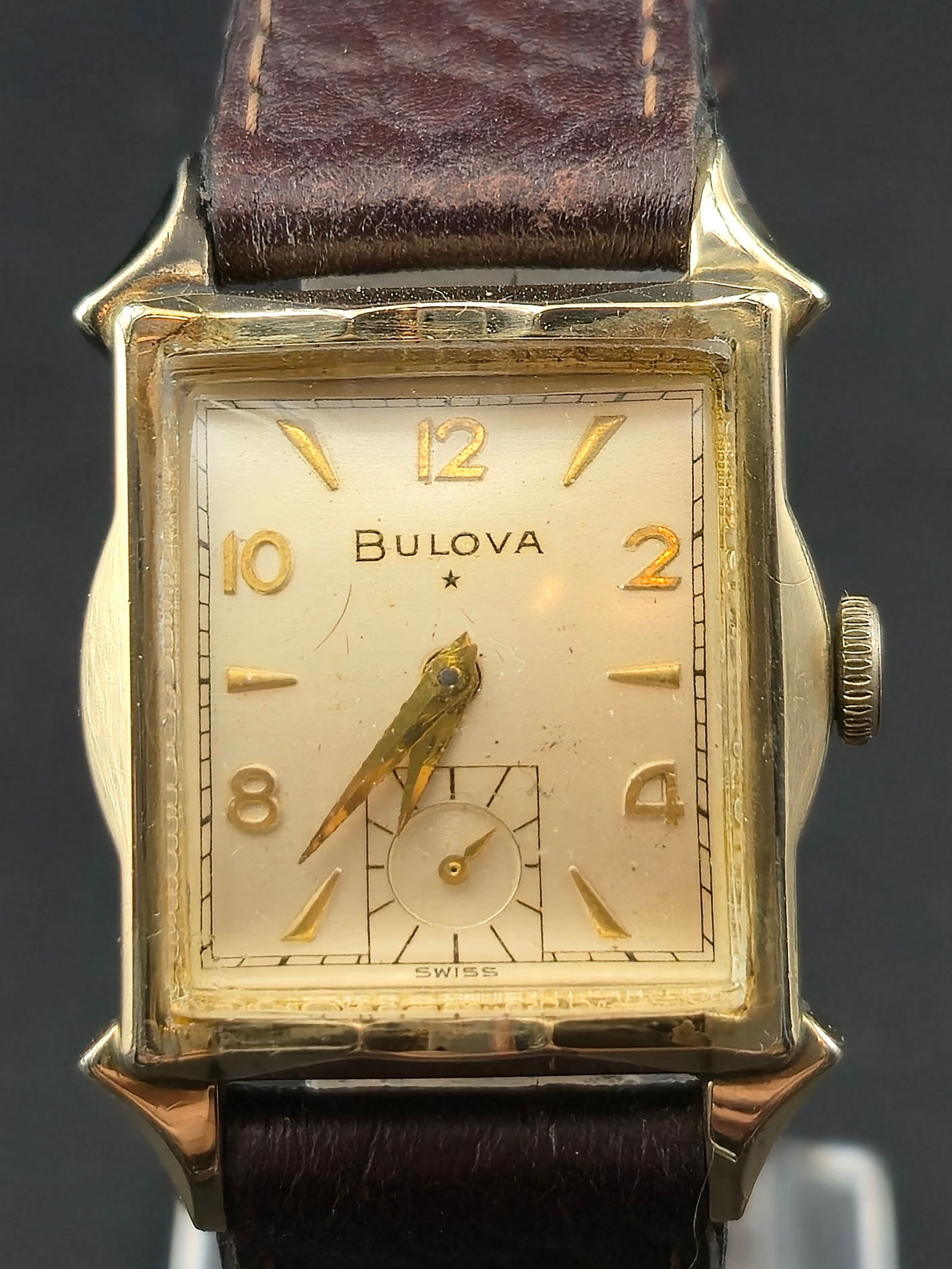 Bulova L4 10K Rolled Gold Plate Fancy Case Rectangular Wristwatch Runs 26mm (1 of 11)