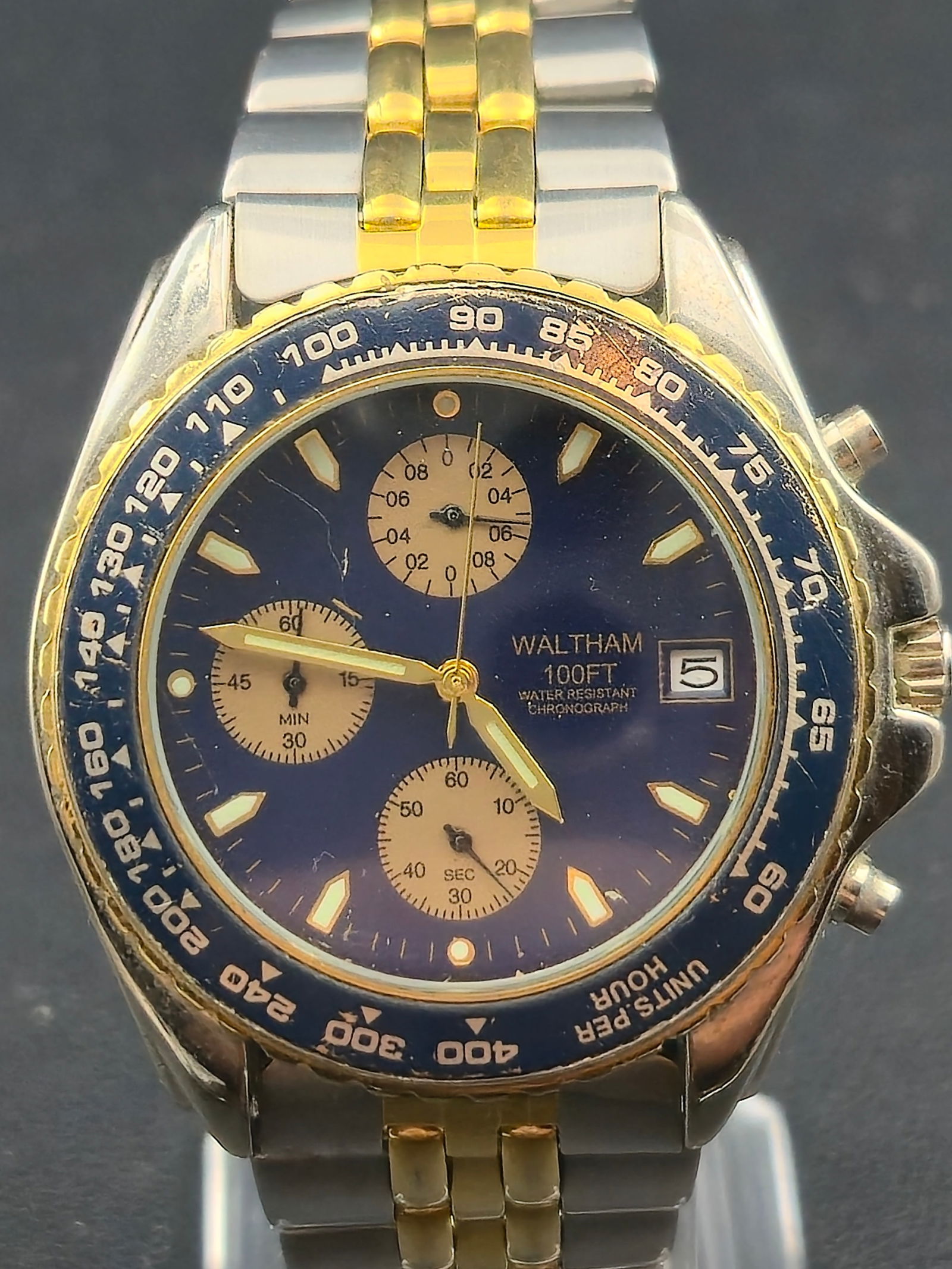 1990s Waltham Quartz Chronograph 43mm Two Tone Blue Dial Date Watch (1 of 9)