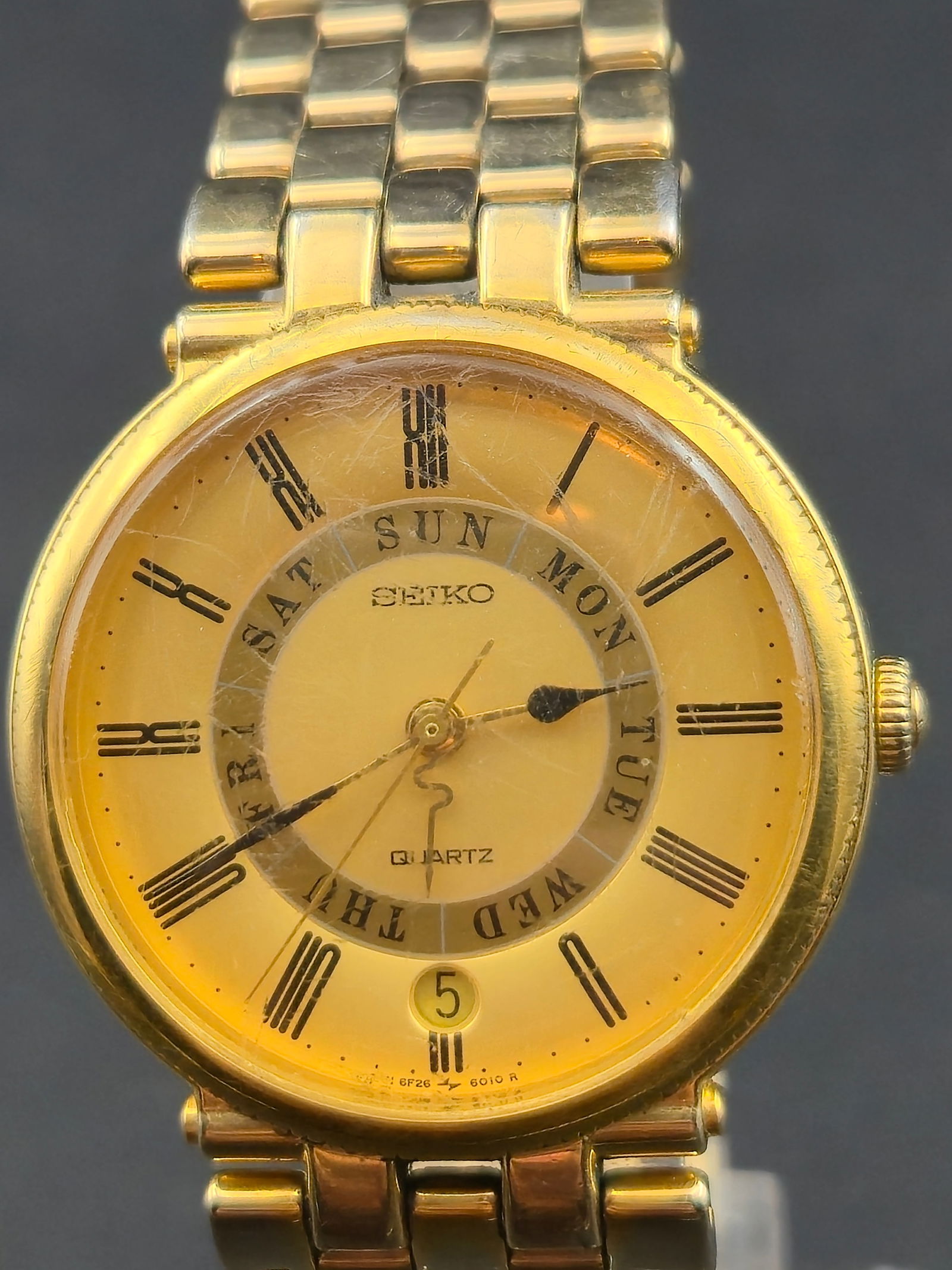 Seiko Quartz Day Date Wristwatch Ref 6F26-6010R 32.6mm Gold Tone Runs (1 of 9)