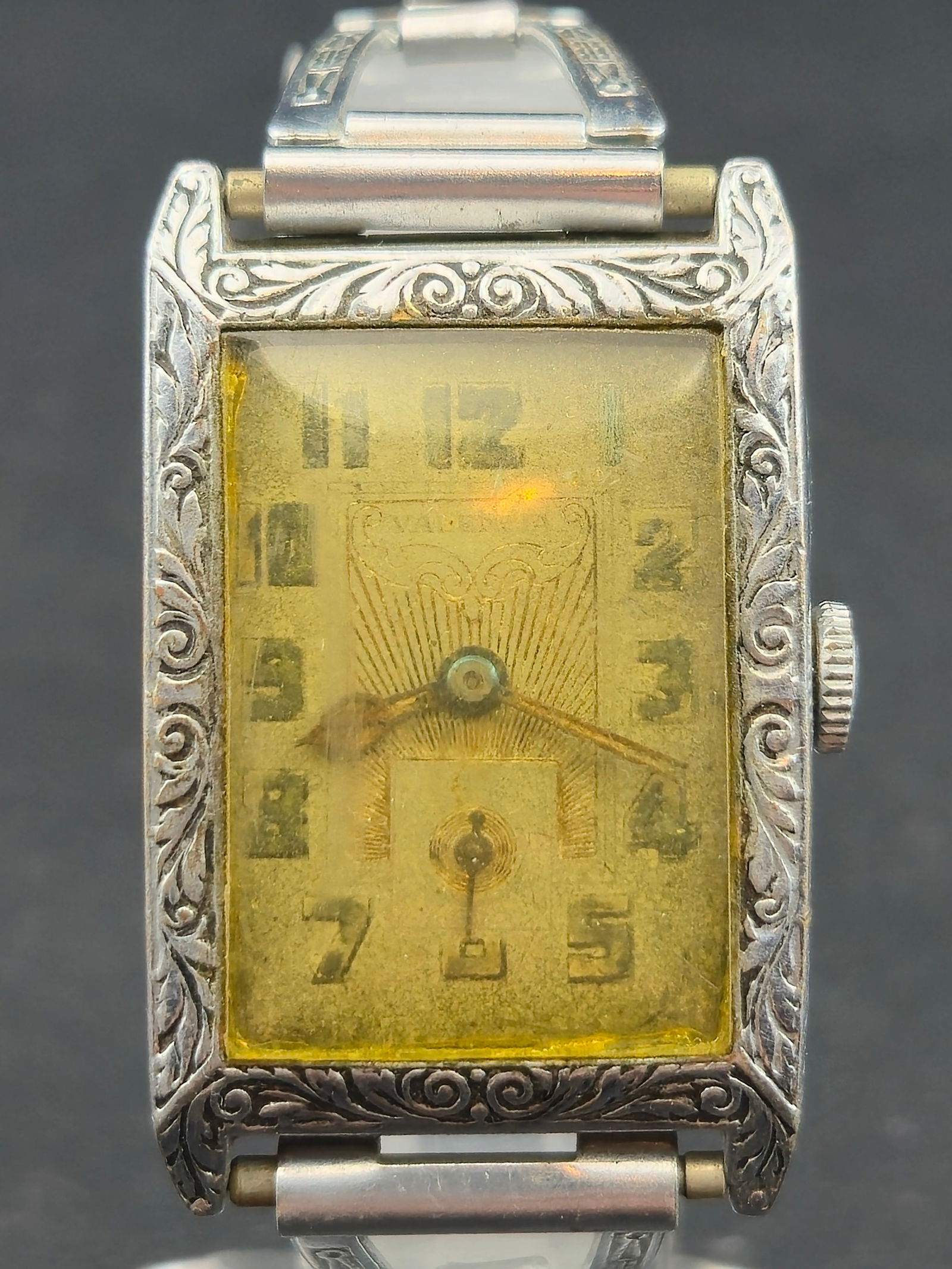 1920s Metro Watch Co Swiss Rectangular Wristwatch (1 of 12)