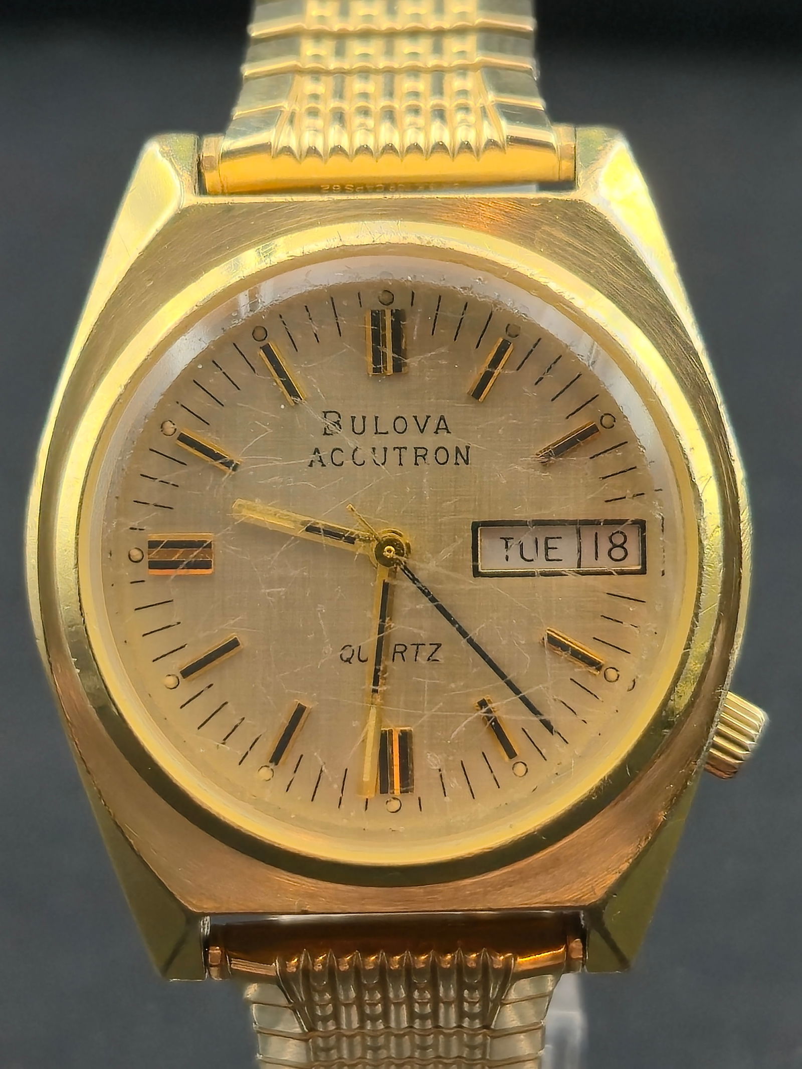 1976 Bulova Accutron Quartz N6 Engraved Miller Brewing Company Wristwatch (1 of 11)
