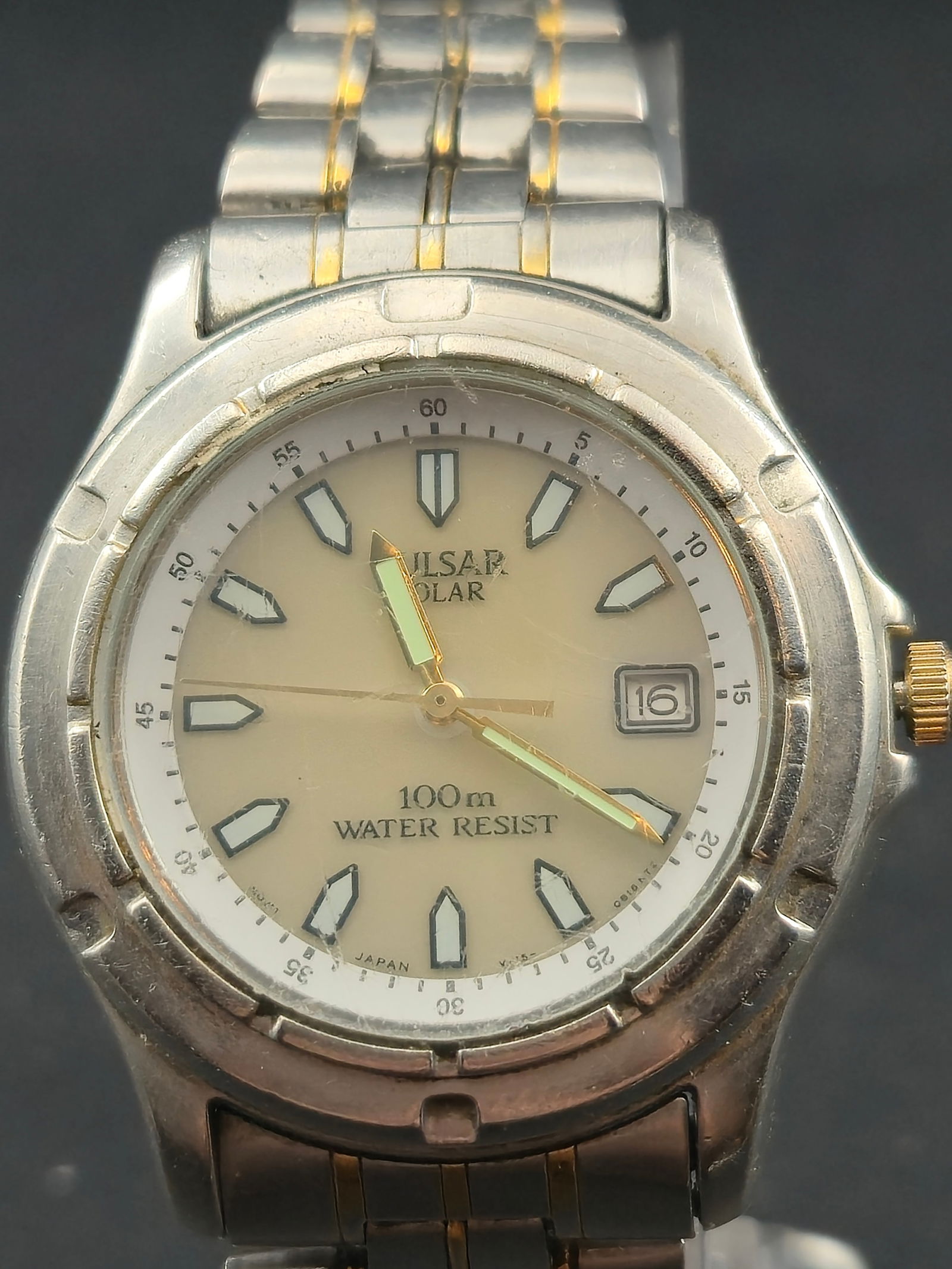1990s Pulsar Solar Quartz 100m WR Ref. 601614 Stainless Steel Wristwatch (1 of 9)