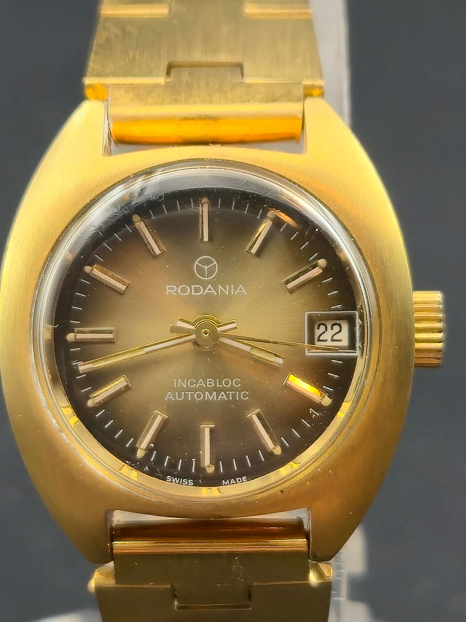 1960s Rodania Automatic Incabloc 17J Gold-Tone Swiss Wristwatch 23.5mm (1 of 10)