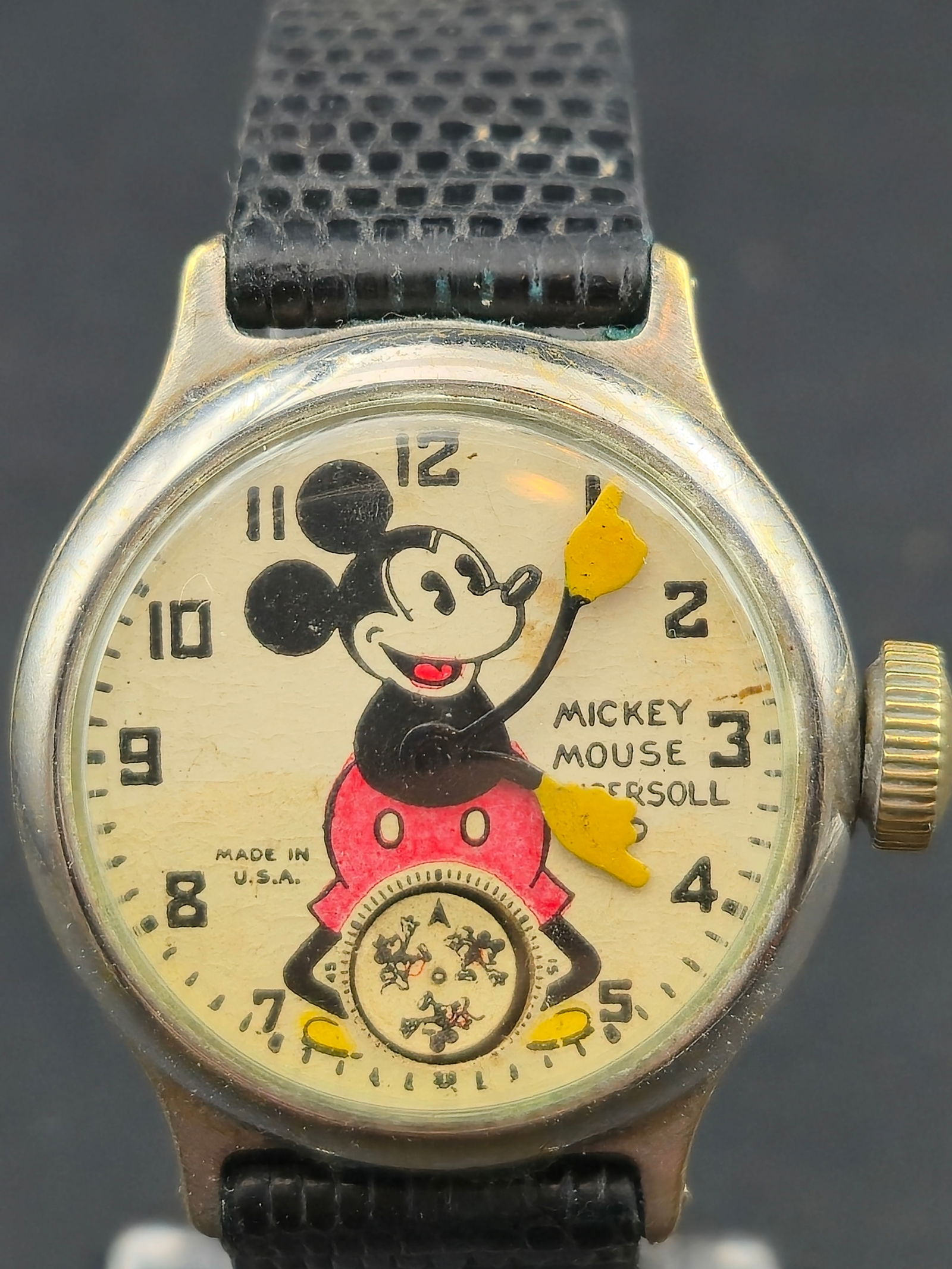 1940s Mickey Mouse Ingersoll 31mm Manual Wind Made in USA (1 of 8)