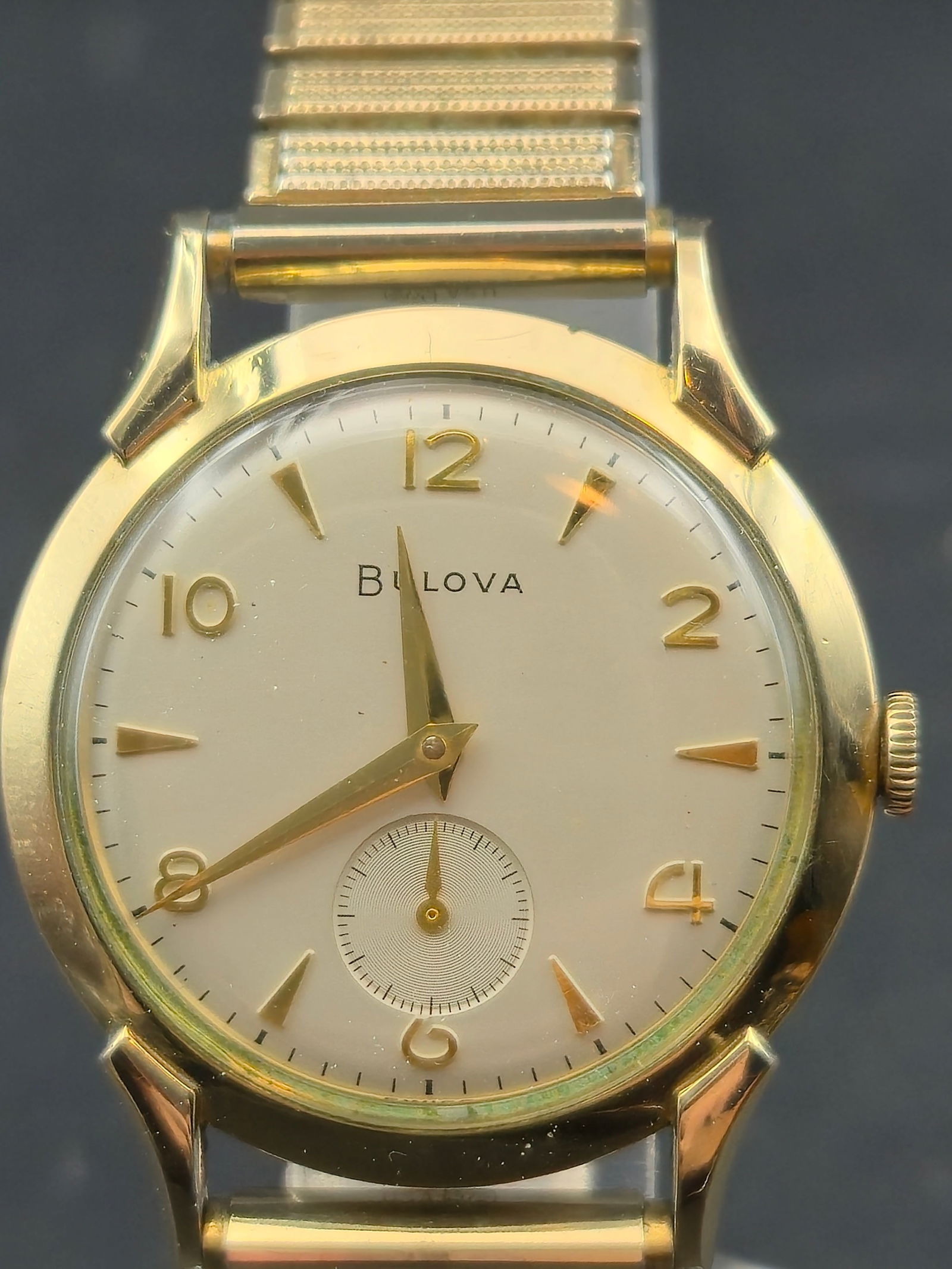 1947 Bulova 10K Rolled Gold Plate 33mm Small Seconds Manual Wind Running (1 of 11)