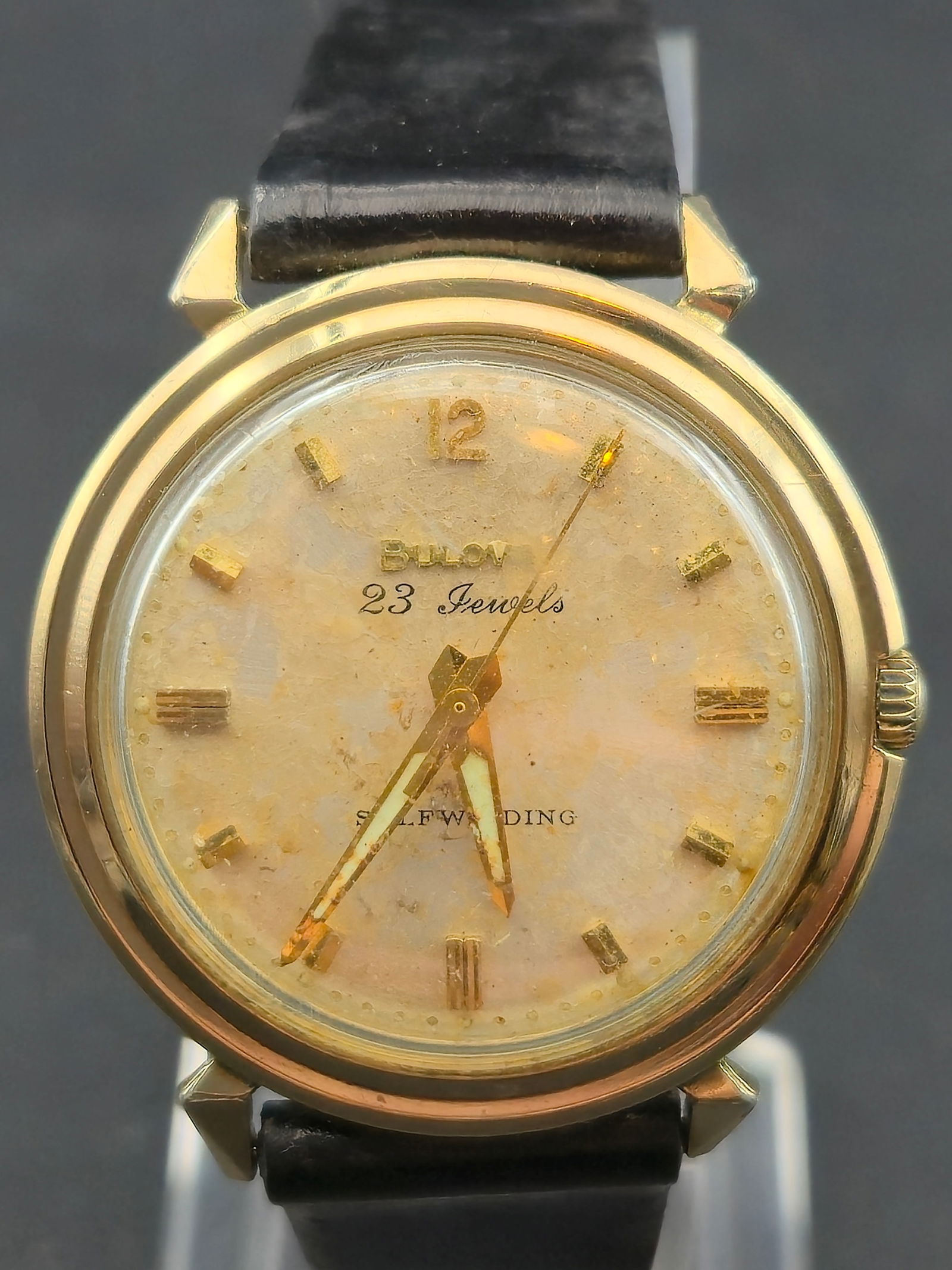 1967 Bulova 23 Jewel Selfwinding 35mm 10K RGP Fancy Lug (1 of 9)