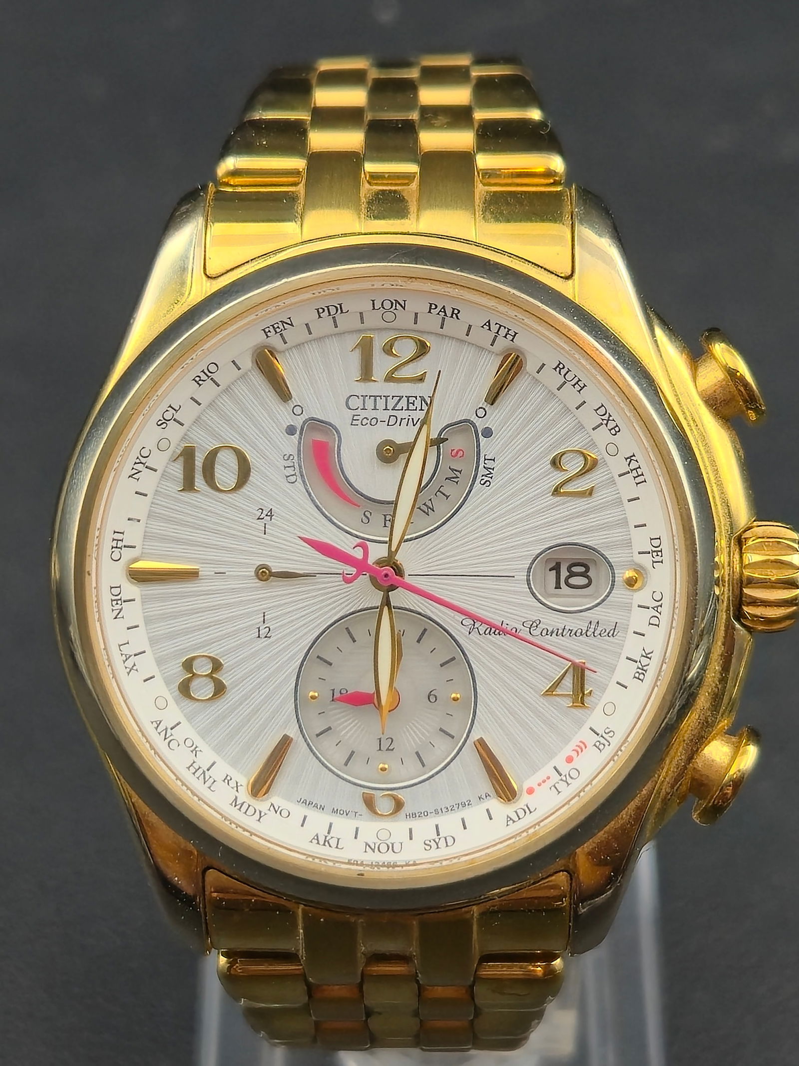 Citizen Eco Drive Radio Controlled World Time H820 Gold Tone 41mm Running (1 of 9)
