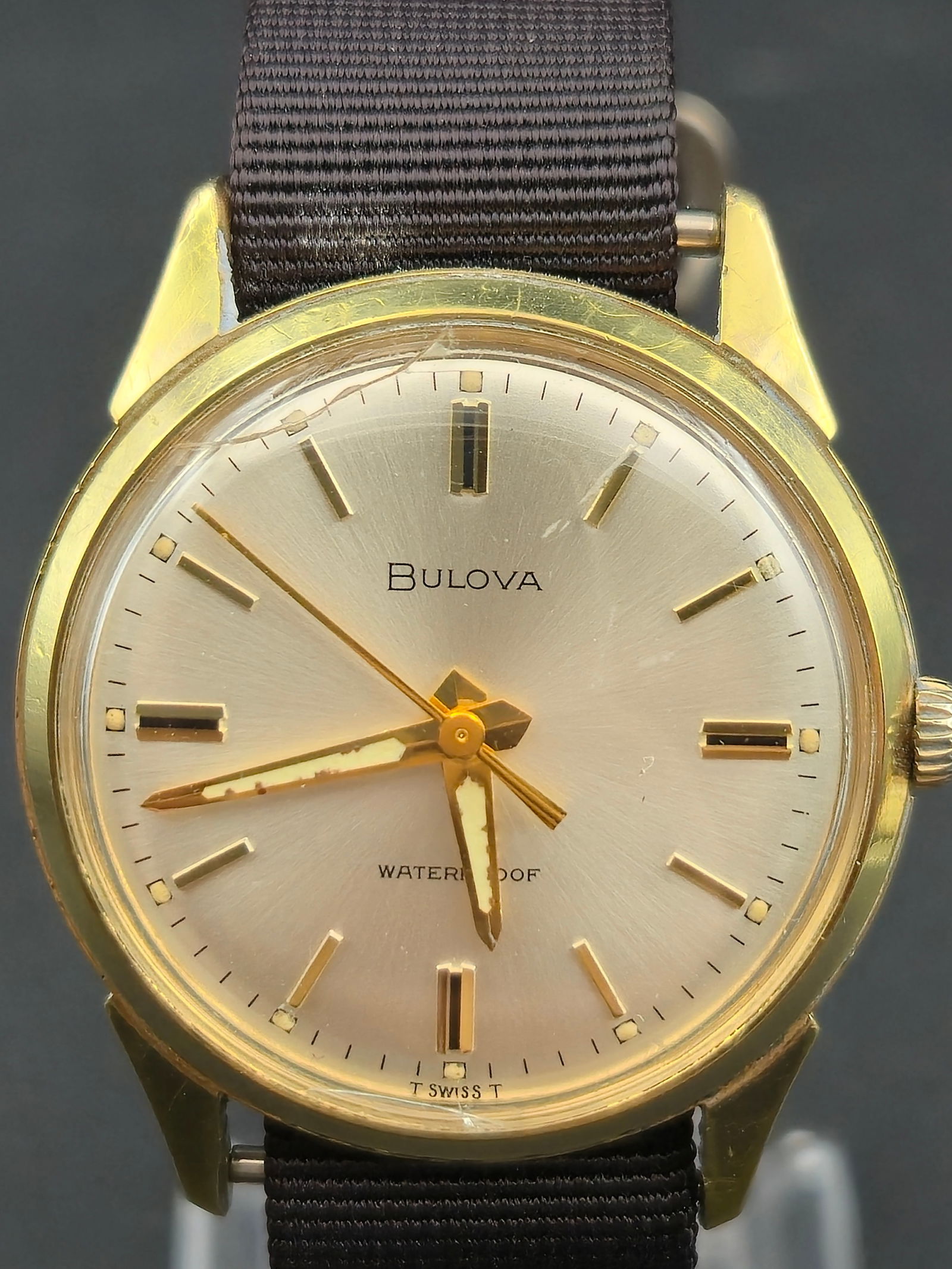 1966 Bulova 11ALC 17J Gold Electroplate 32mm Running Swiss Waterproof M6 (1 of 8)