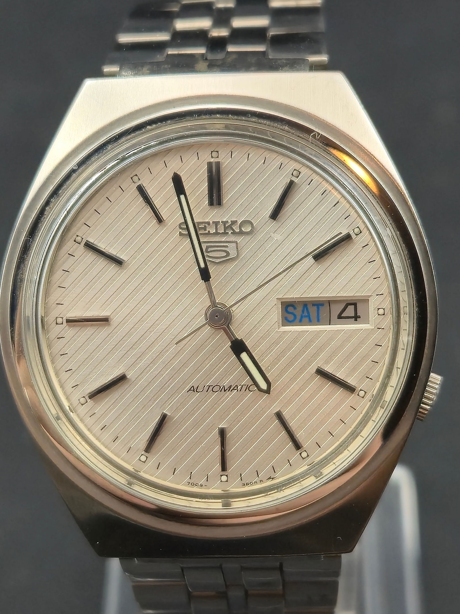 1971 Seiko 5 Ref 7009-3030 Automatic Day Date Stainless Steel Silver Dial Running (1 of 9)