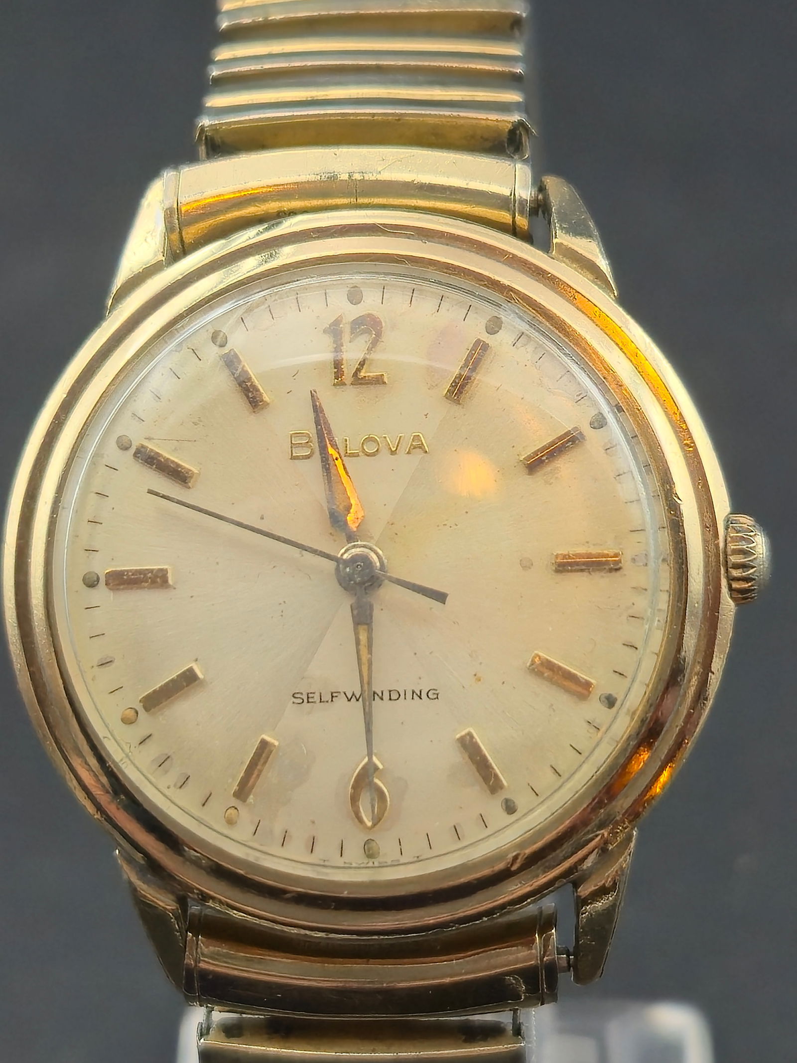 1965 Bulova 11ALAC 17J Self-Winding Gold Tone Stainless Back Box 35mm Running (1 of 12)