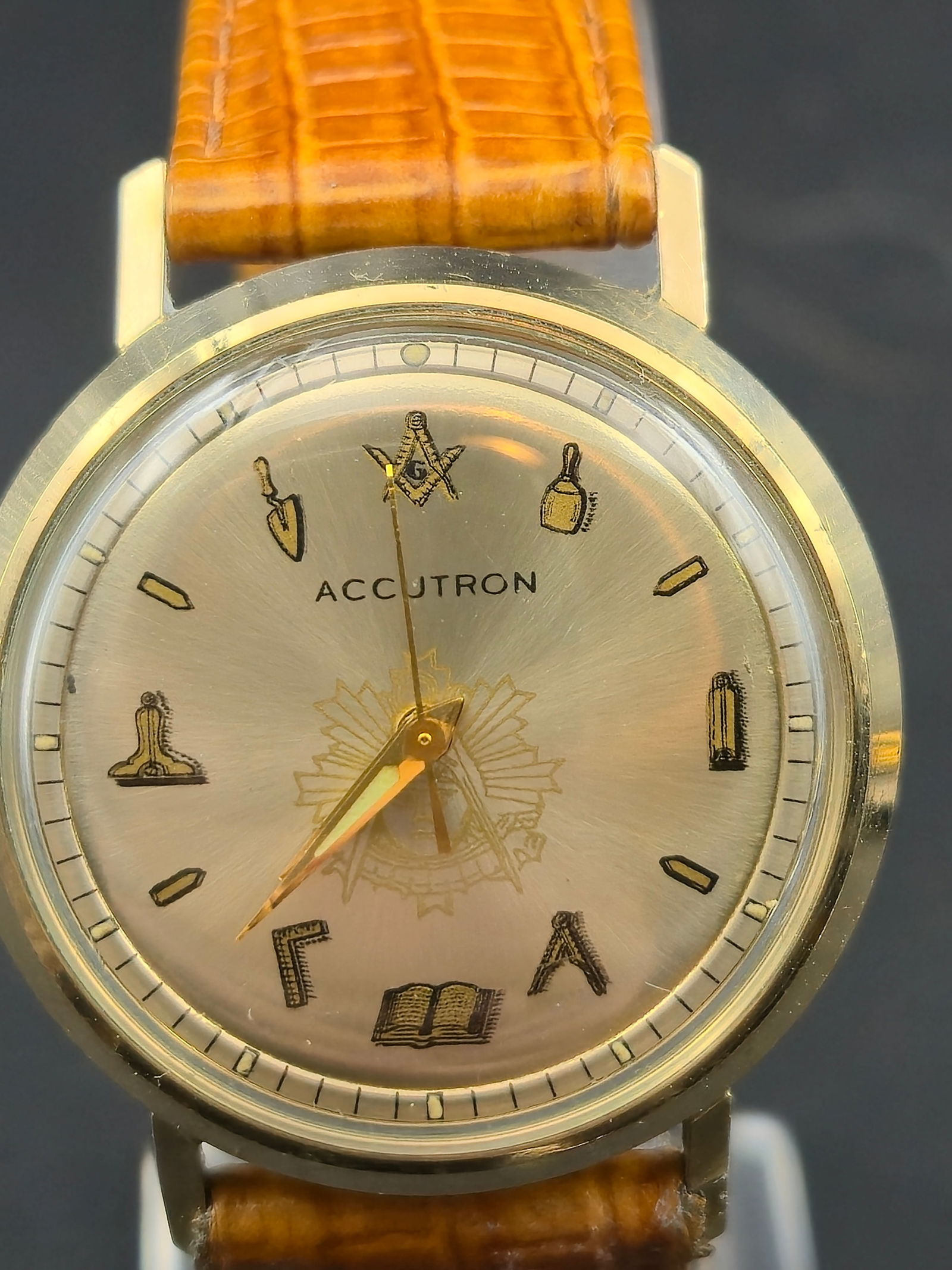 1964 Bulova Accutron 214 Masonic Dial 34mm 10KT Gold Filled M4 Tuning Fork New Battery (1 of 9)