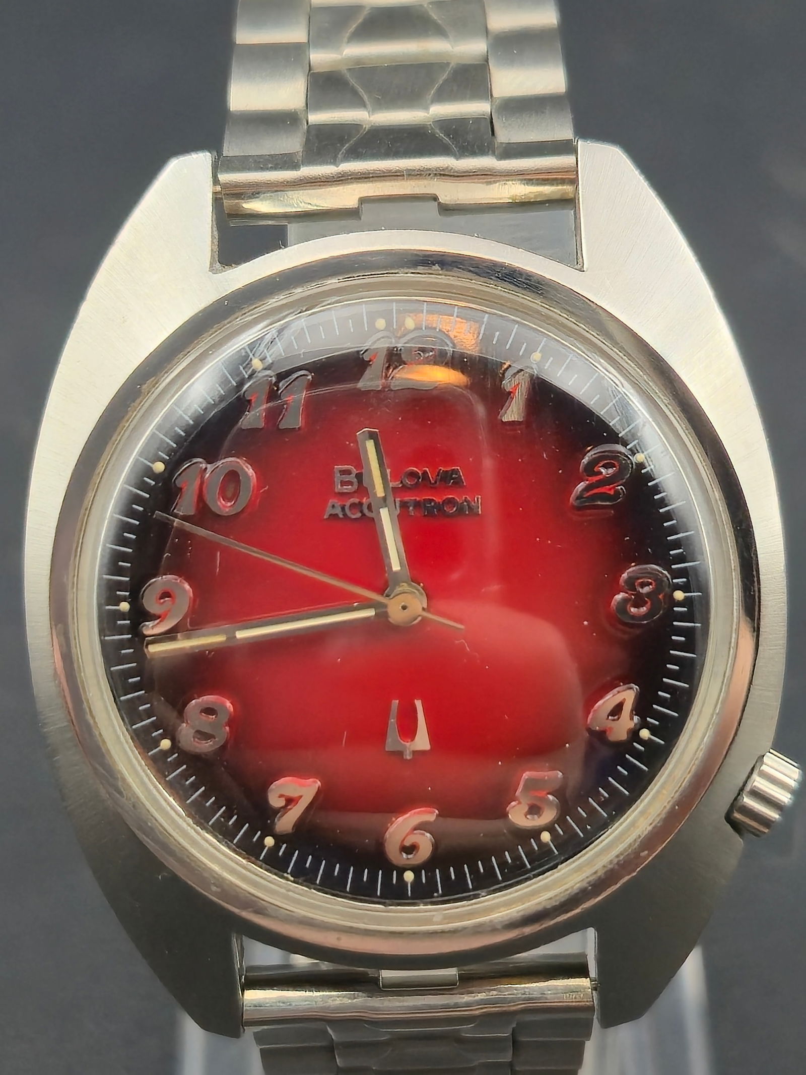 1970 Bulova Accutron 2180 37mm Stainless Steel Red Dial N0 Engraved Caseback Running (1 of 10)