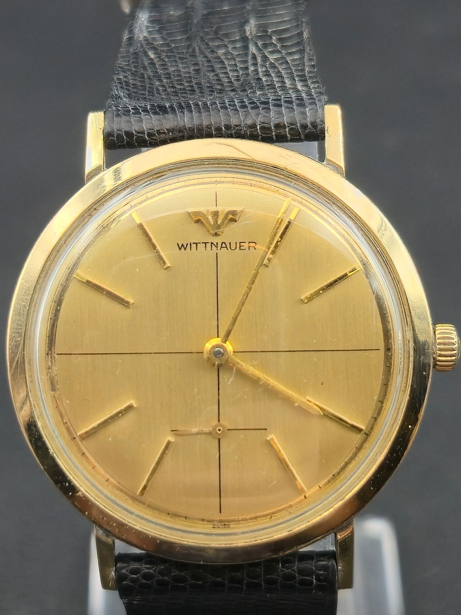 Wittnauer 1077 33mm 10K Gold Filled Crosshair Dial Small Seconds 17J Swiss Running (1 of 10)