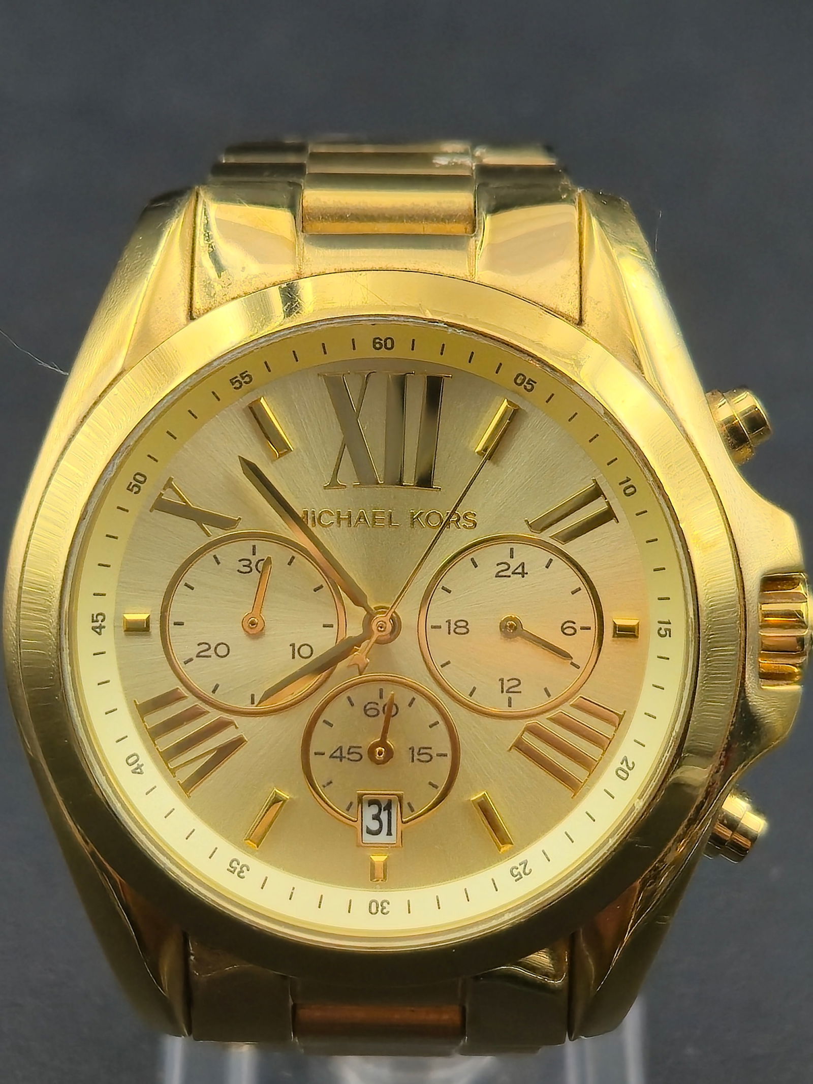 Michael Kors MK5605 45mm Gold Tone Chronograph Date Quartz Watch c.2010s Runs (1 of 9)