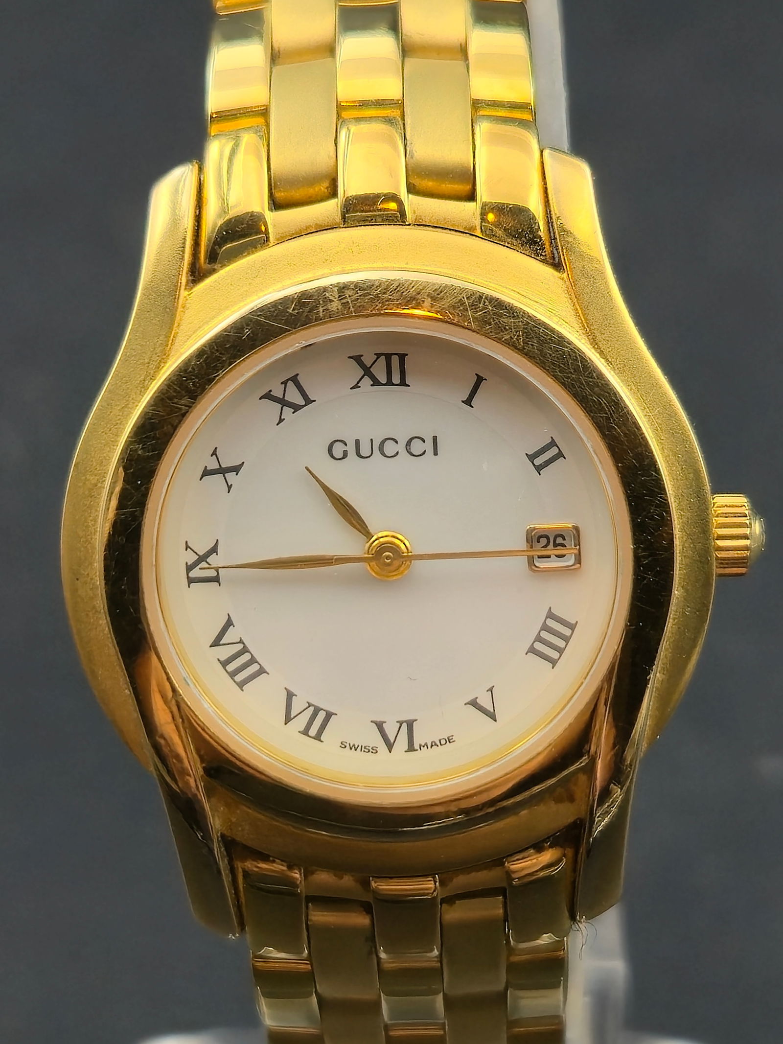 Gucci Swiss Gold Tone Date 27mm Bracelet Watch New Battery Running (1 of 9)