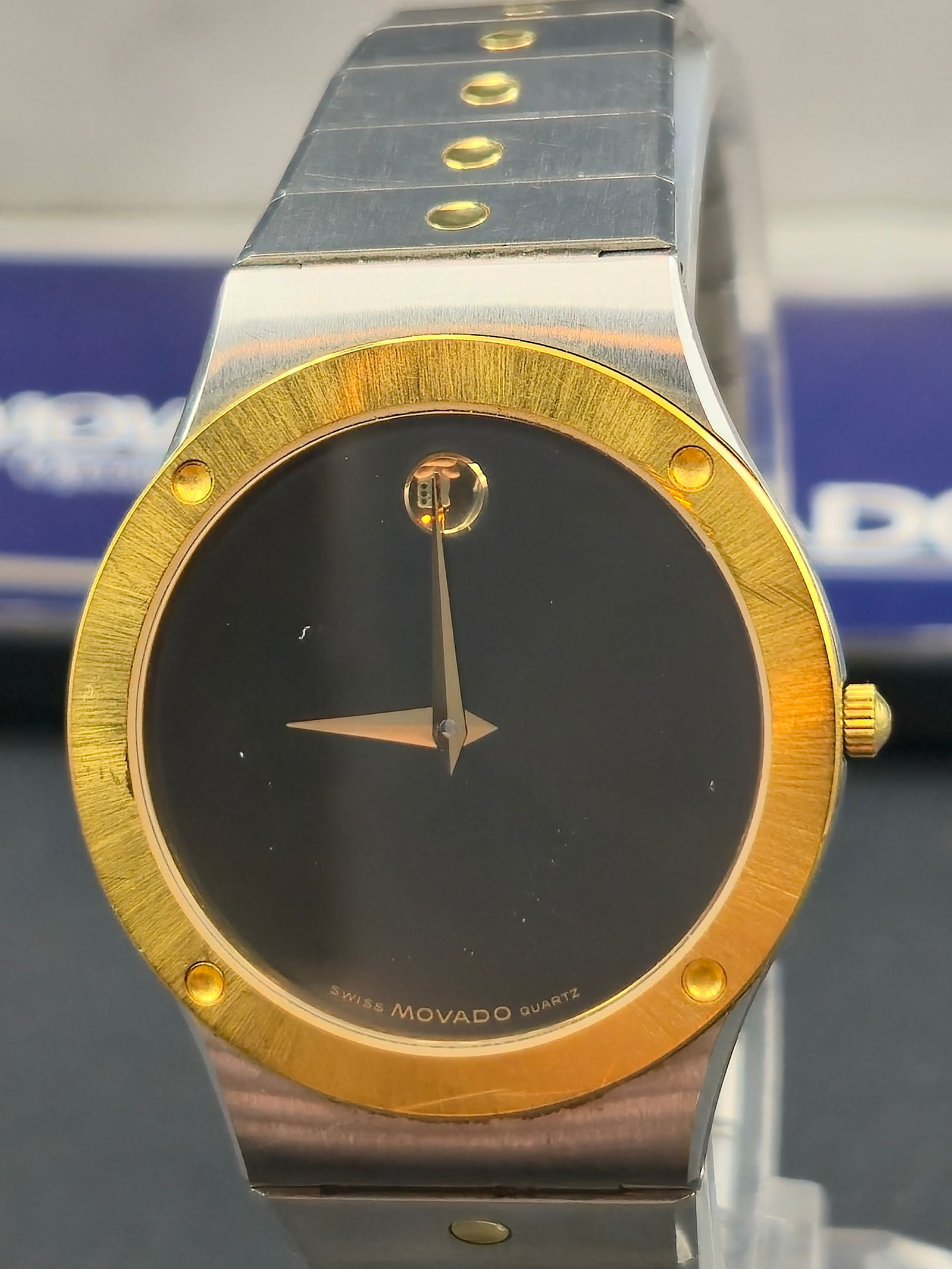 Vintage Movado Museum Watch Swiss Quartz 30mm Two Tone Bracelet Full Set Fresh Battery (1 of 10)