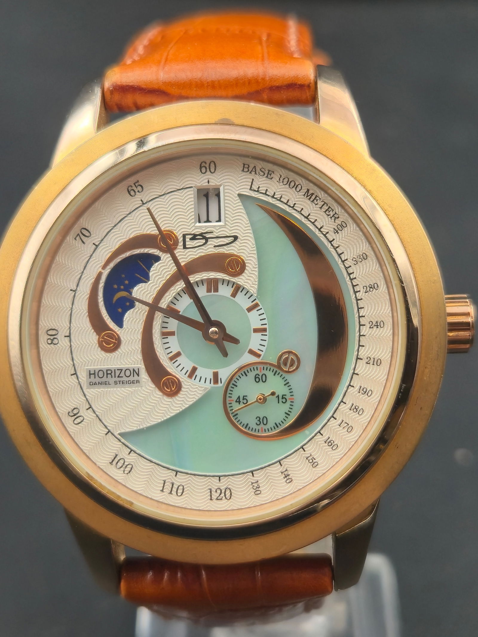 Daniel Steiger Horizon Automatic 41mm Moonphase Style Dial 21J Display Back Running (1 of 10)