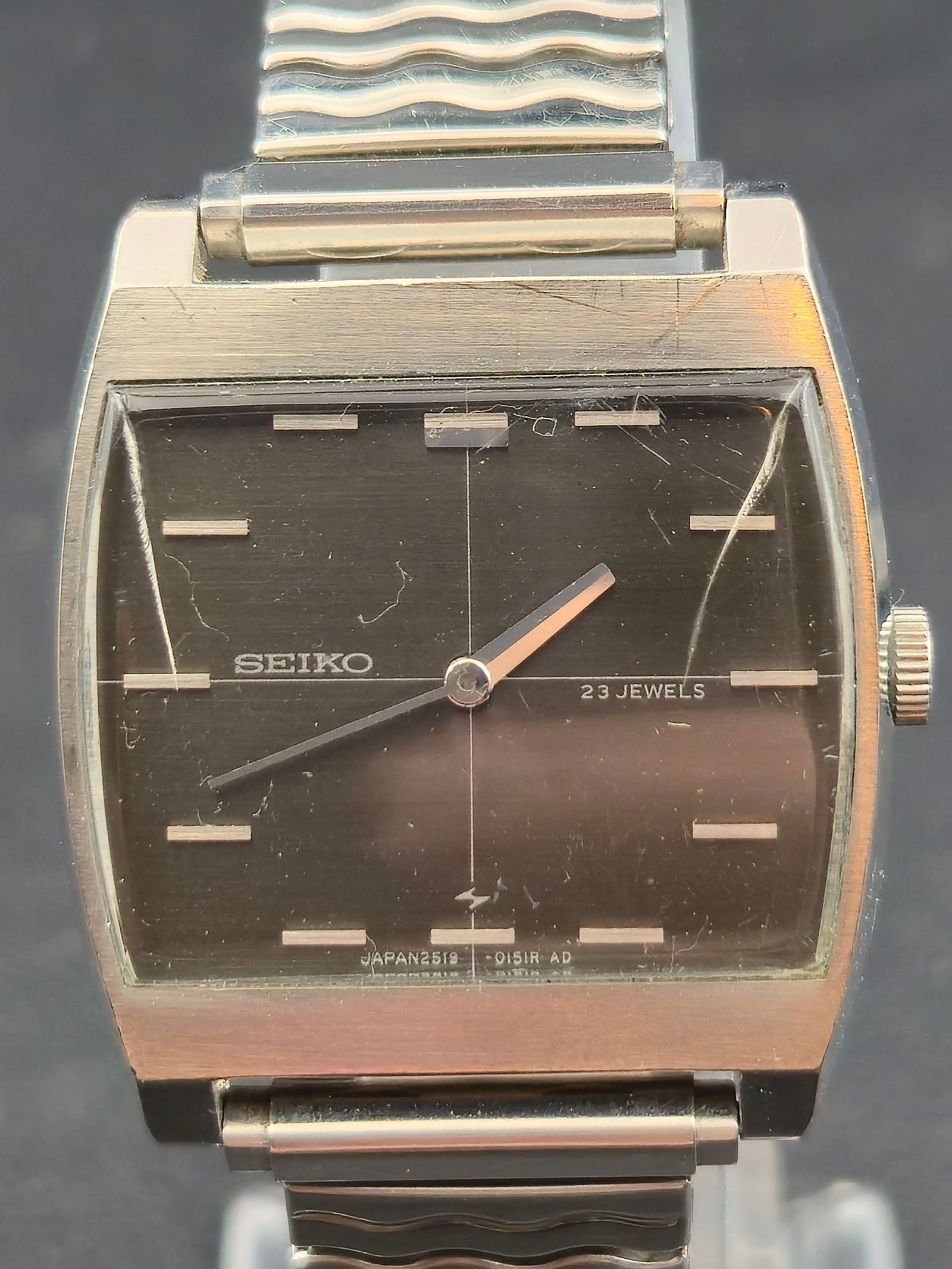 Vintage Seiko TV Dial Crosshair Automatic 23 Jewels Ref 2519-7002 Stainless Steel 39mm Running (1 of 9)